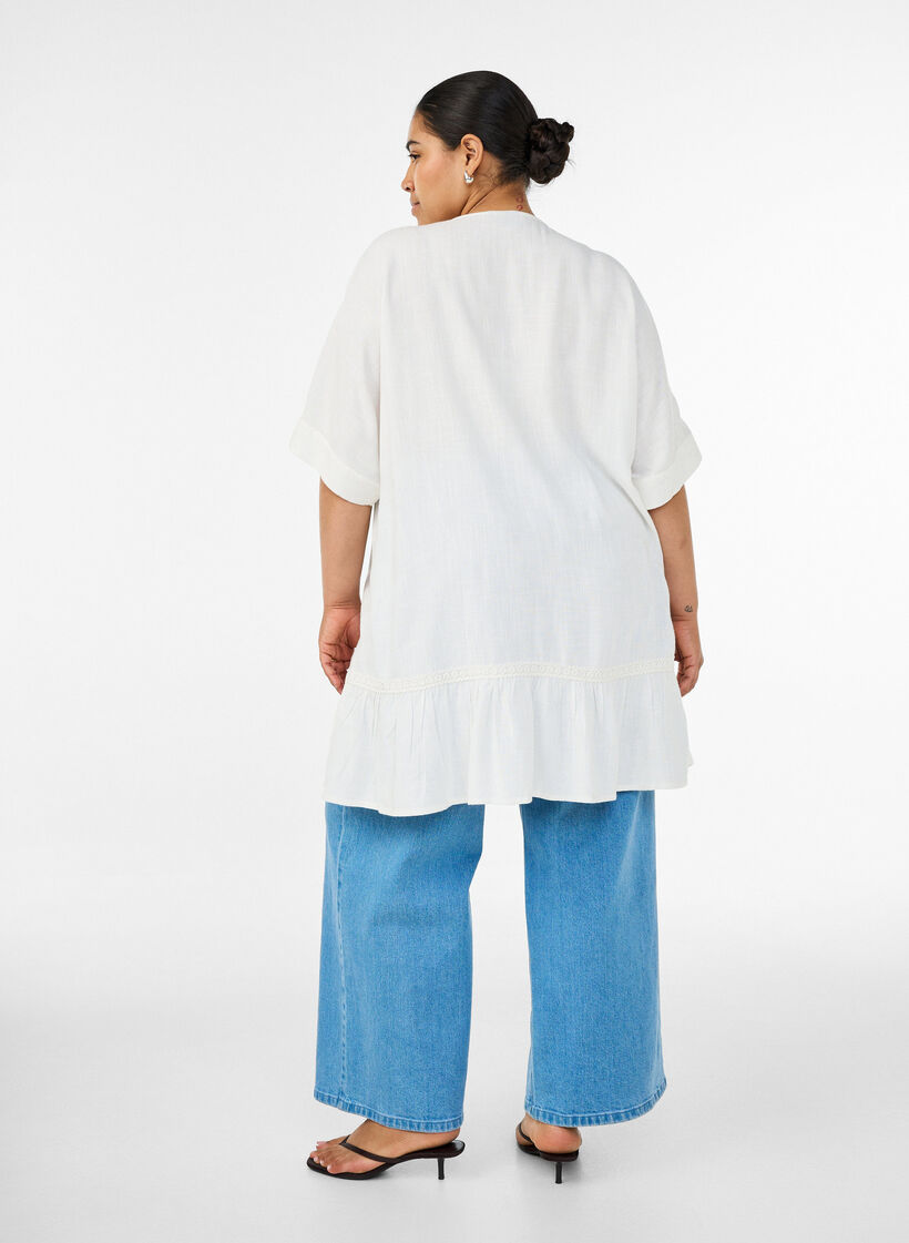 Tunique en viscose avec boutons et ourlet &agrave; volants, Vanille, Model image number 2