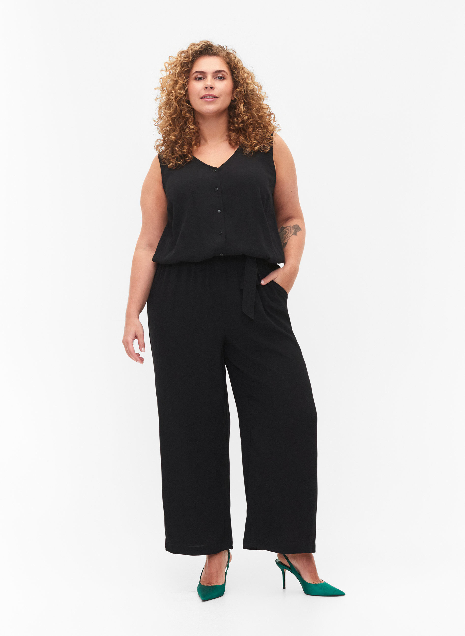 Zizzi Combinaison sans manches en viscose, Black, Model image number 0
