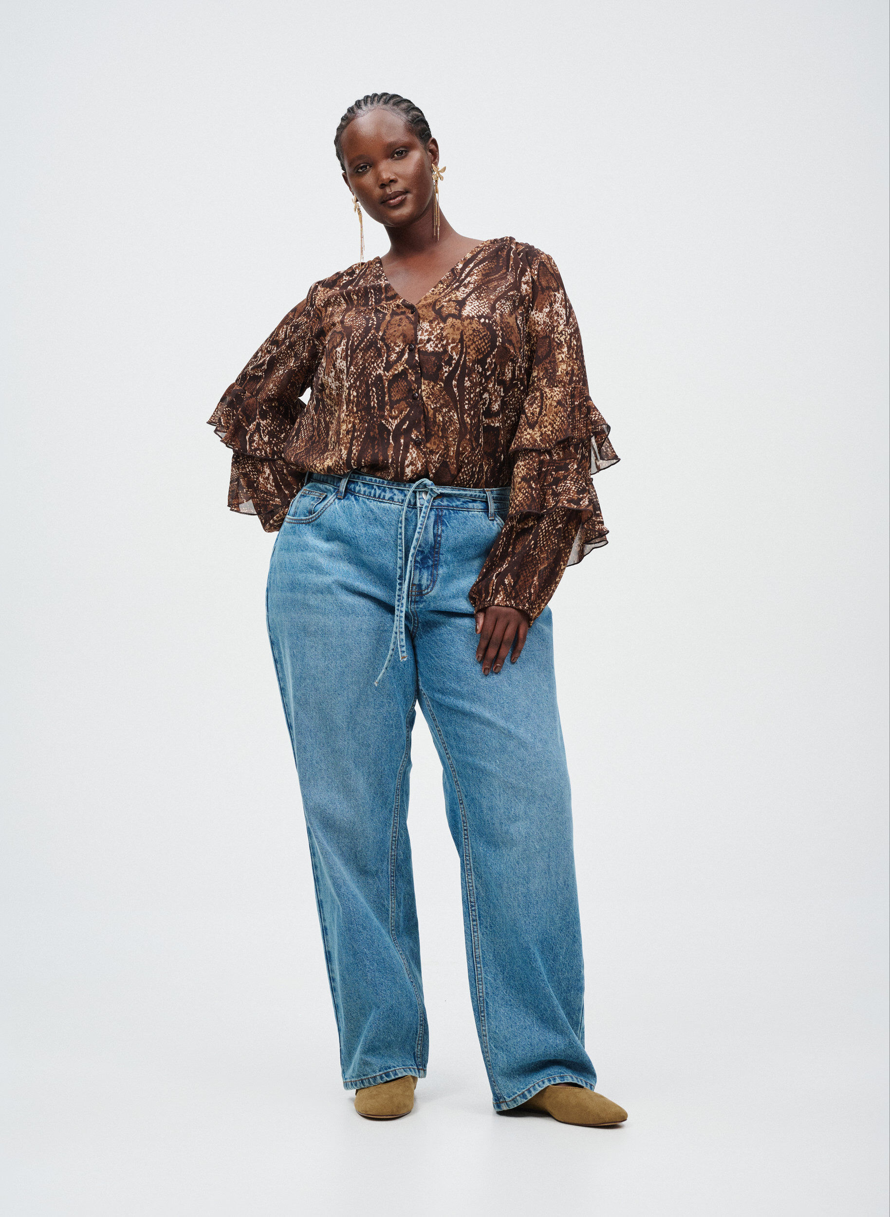 Zizzi Blouse imprim&eacute;e animal et volants, Marron, Image image number 0