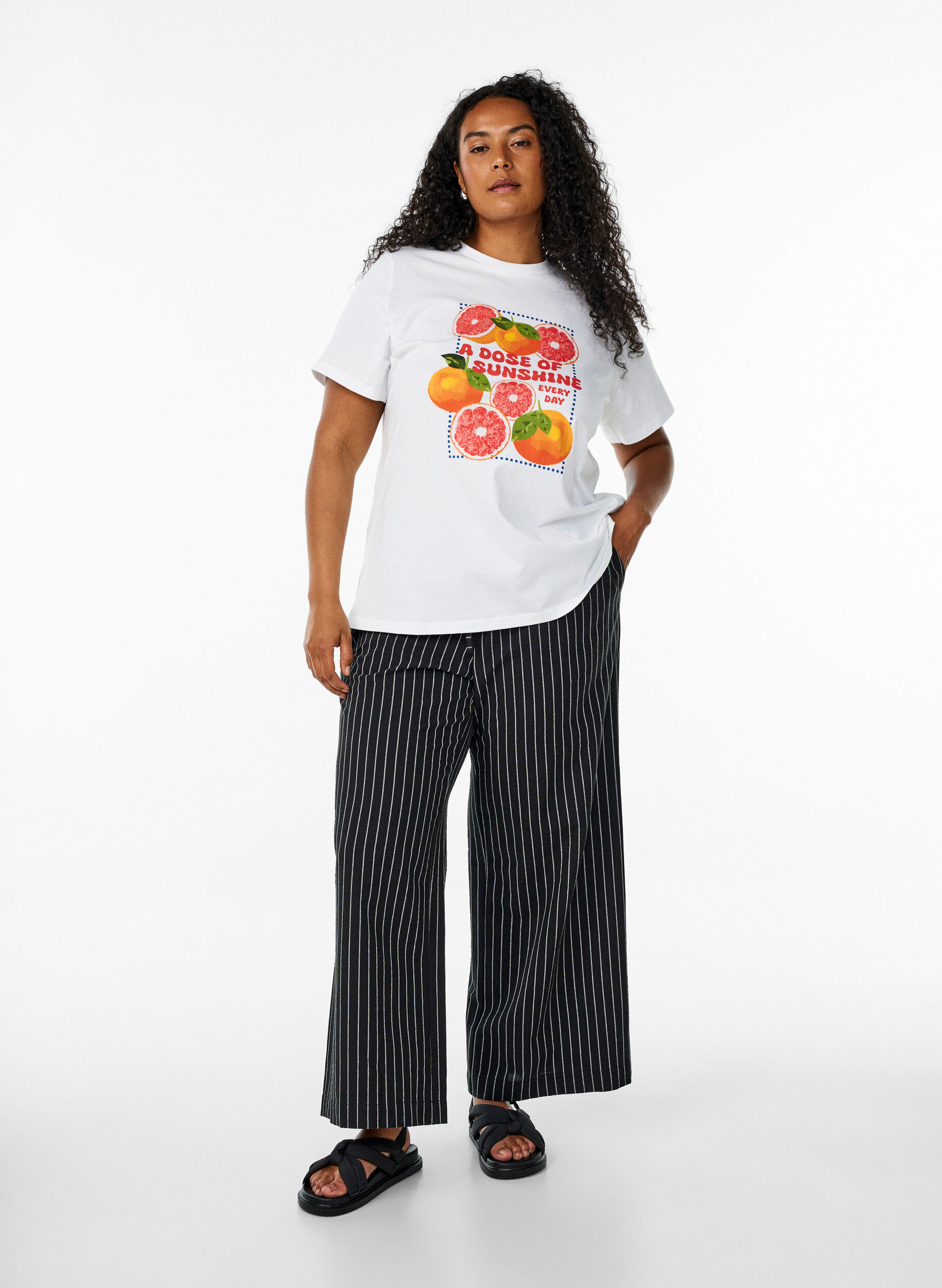 ZizziPantalon ample avec taille haute et poches, Noir, Model image number 1