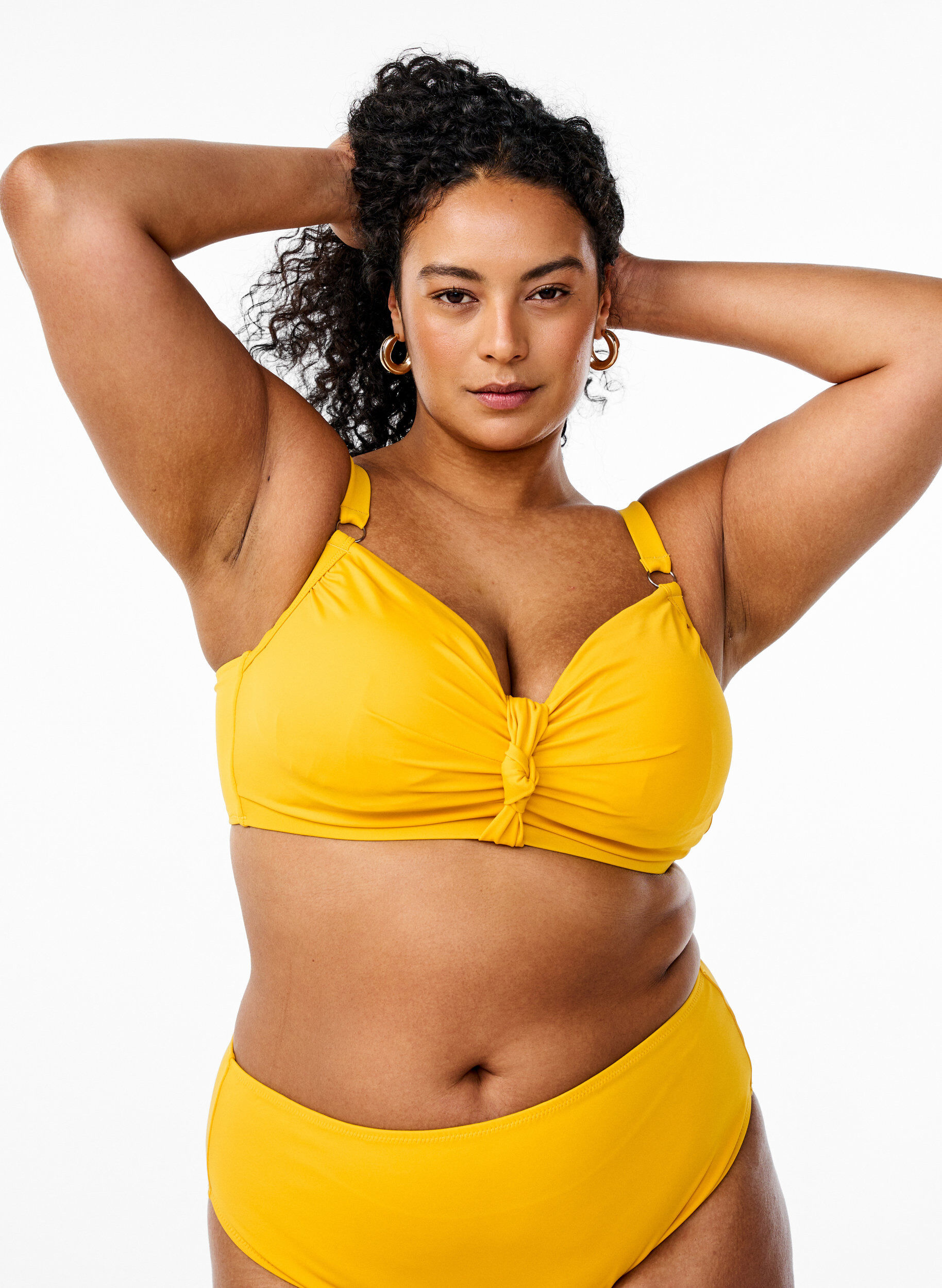 Zizzi Haut de bikini avec armature et n&oelig;ud d&eacute;taill&eacute;, Jaune, Model image number 1