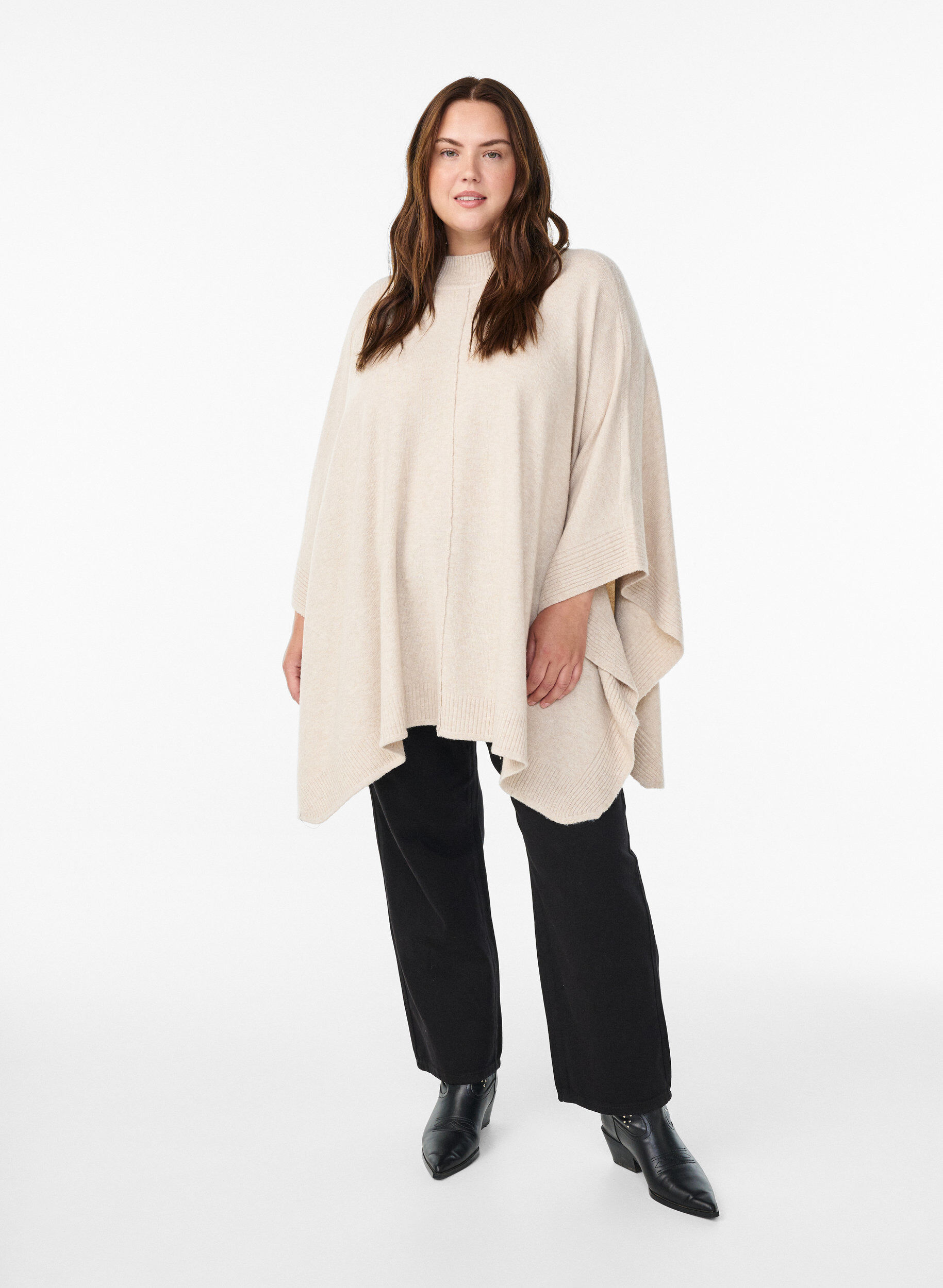 Zizzi Poncho &agrave; col rond avec d&eacute;tails c&ocirc;tel&eacute;s, Beige, Model image number 1