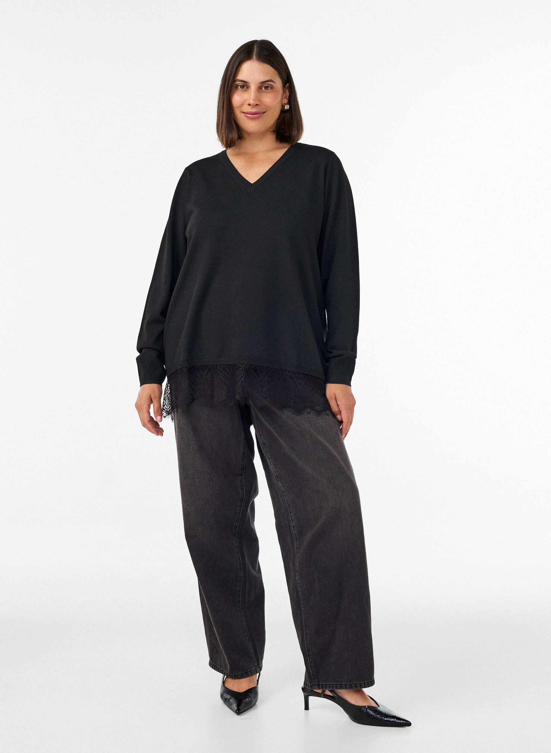 ZizziBlouse en maille avec col en V et finitions en dentelle, Noir, Model image number 1