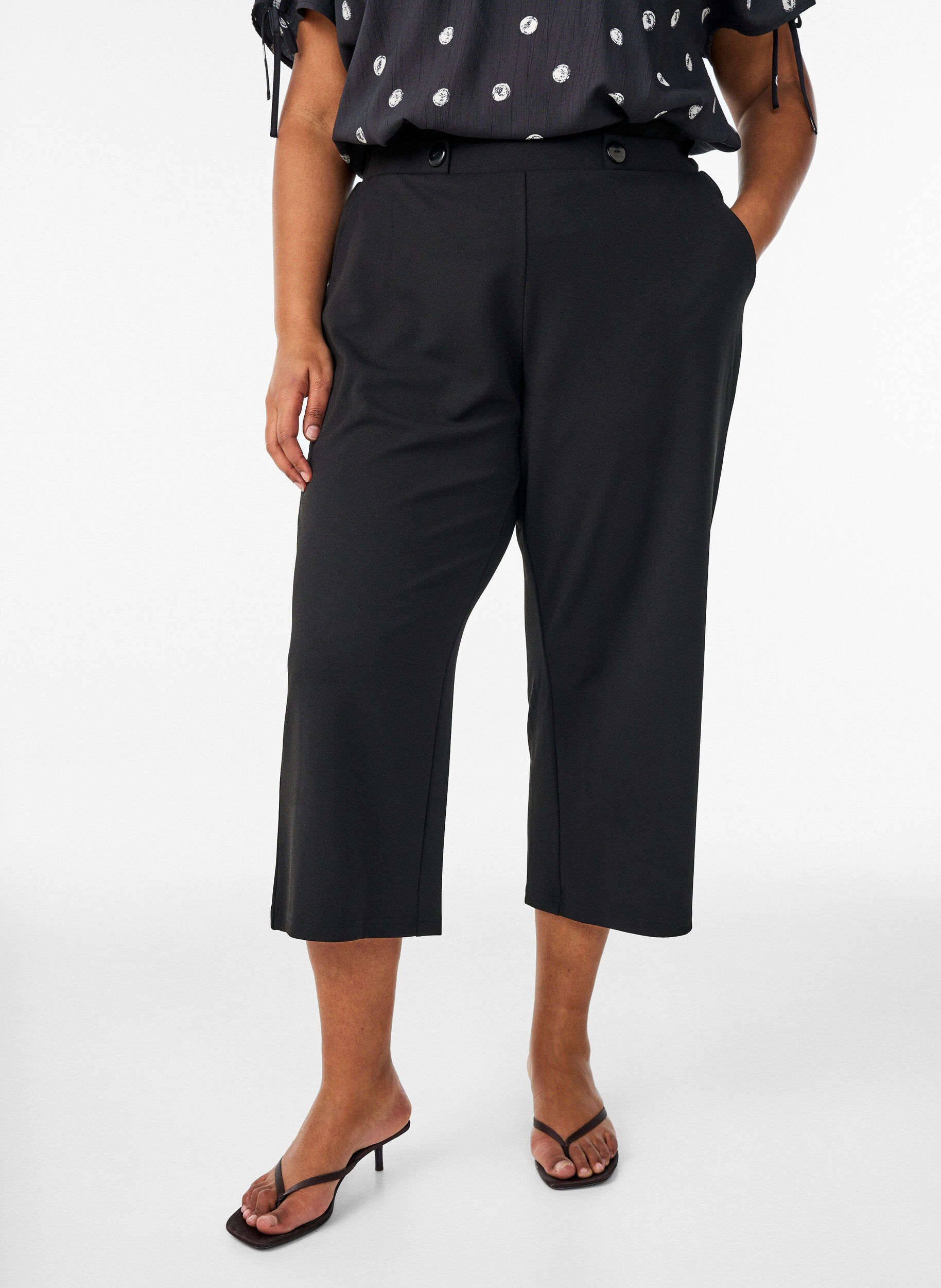 Pantalon 7/8 &agrave; coupe ample, Noir, Model