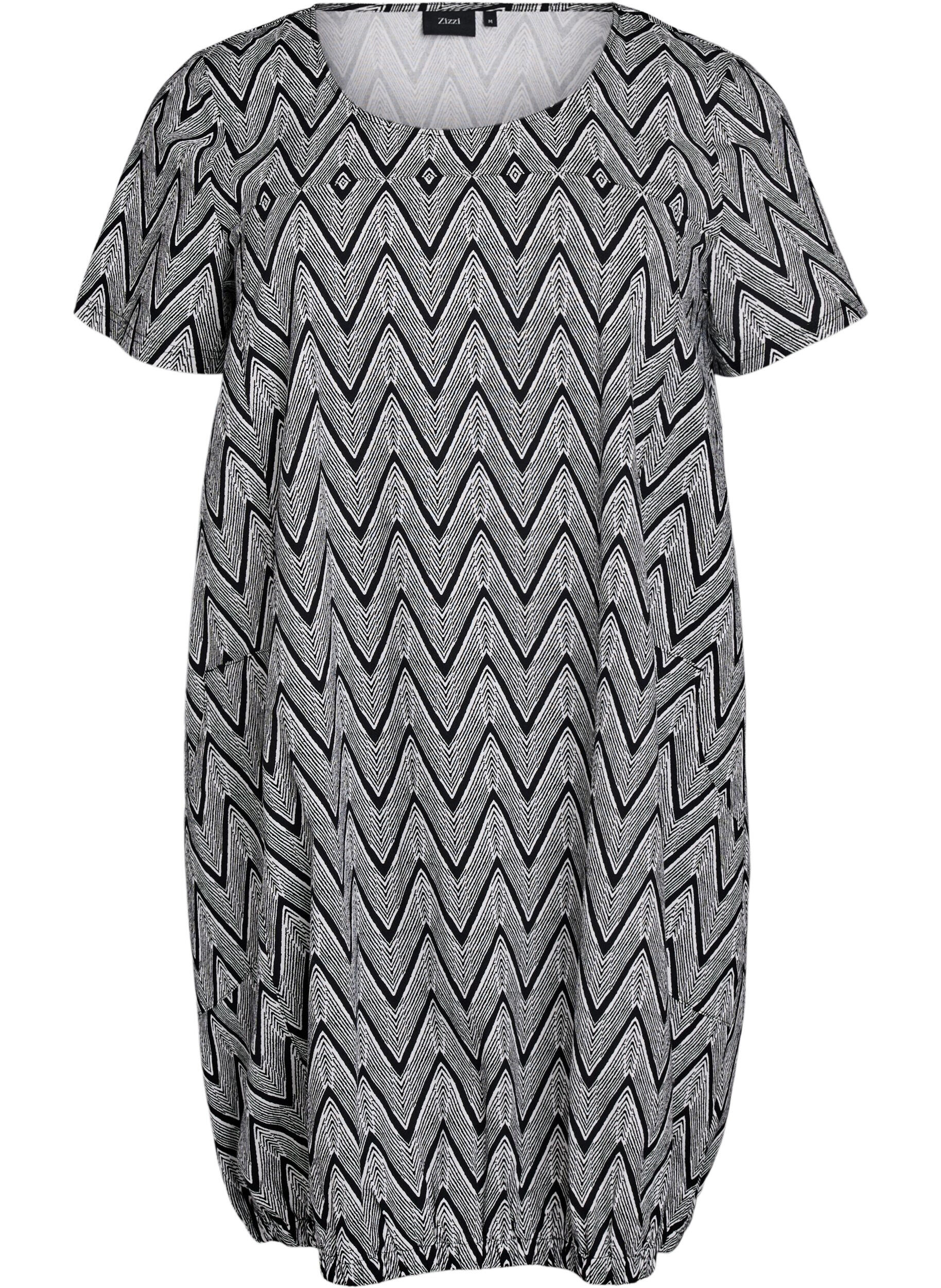 Robe en coton &agrave; manches courtes avec imprim&eacute;