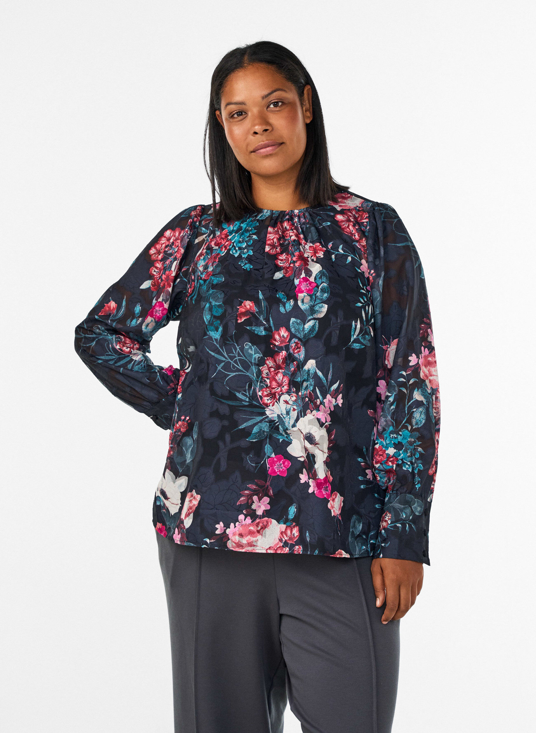 ZizziBlouse fleurie &agrave; la texture tiss&eacute;e, Noir, Model image number 0