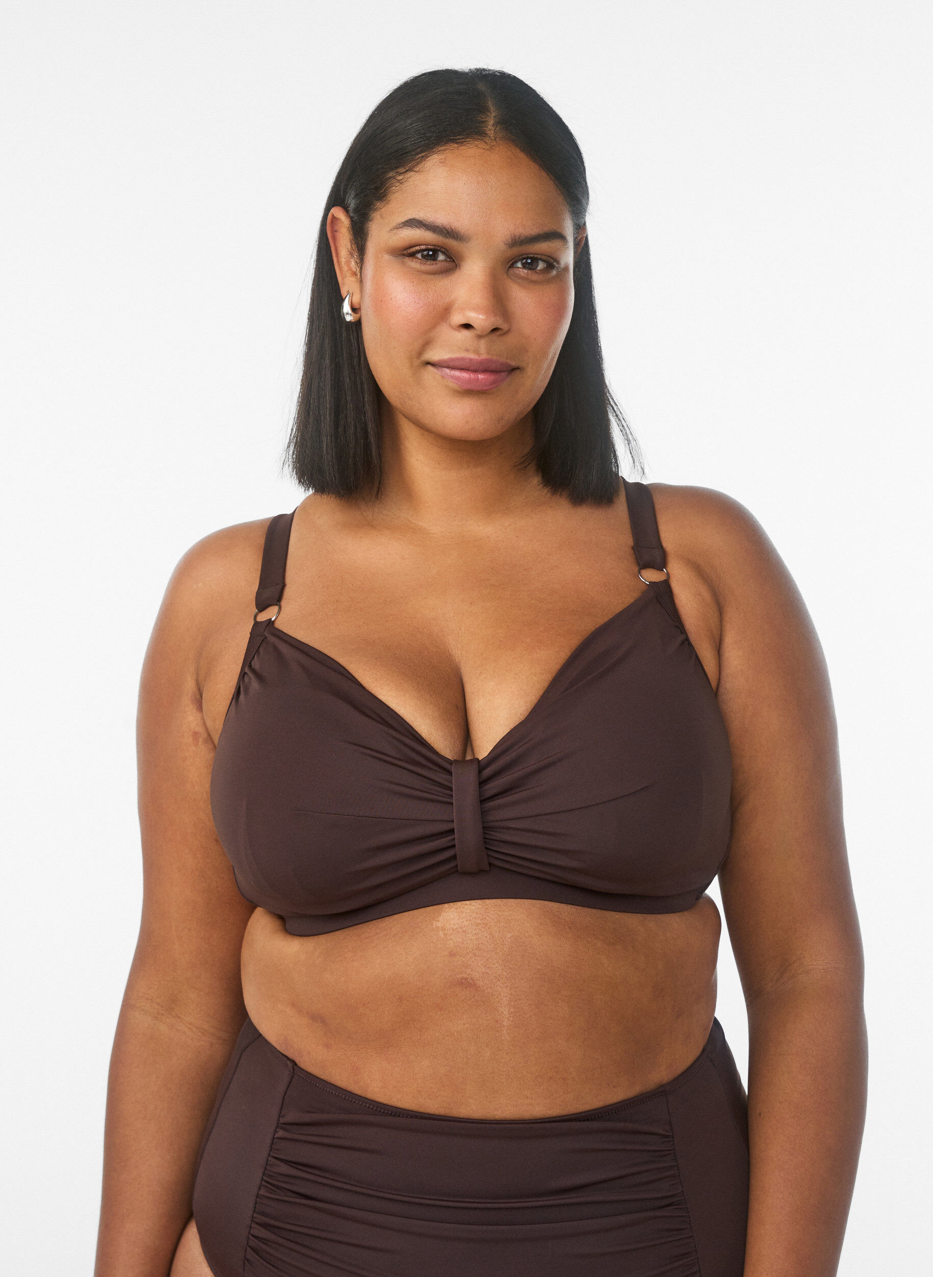 Soutien-gorge de bikini &agrave; armatures avec drap&eacute;, Marron, Model