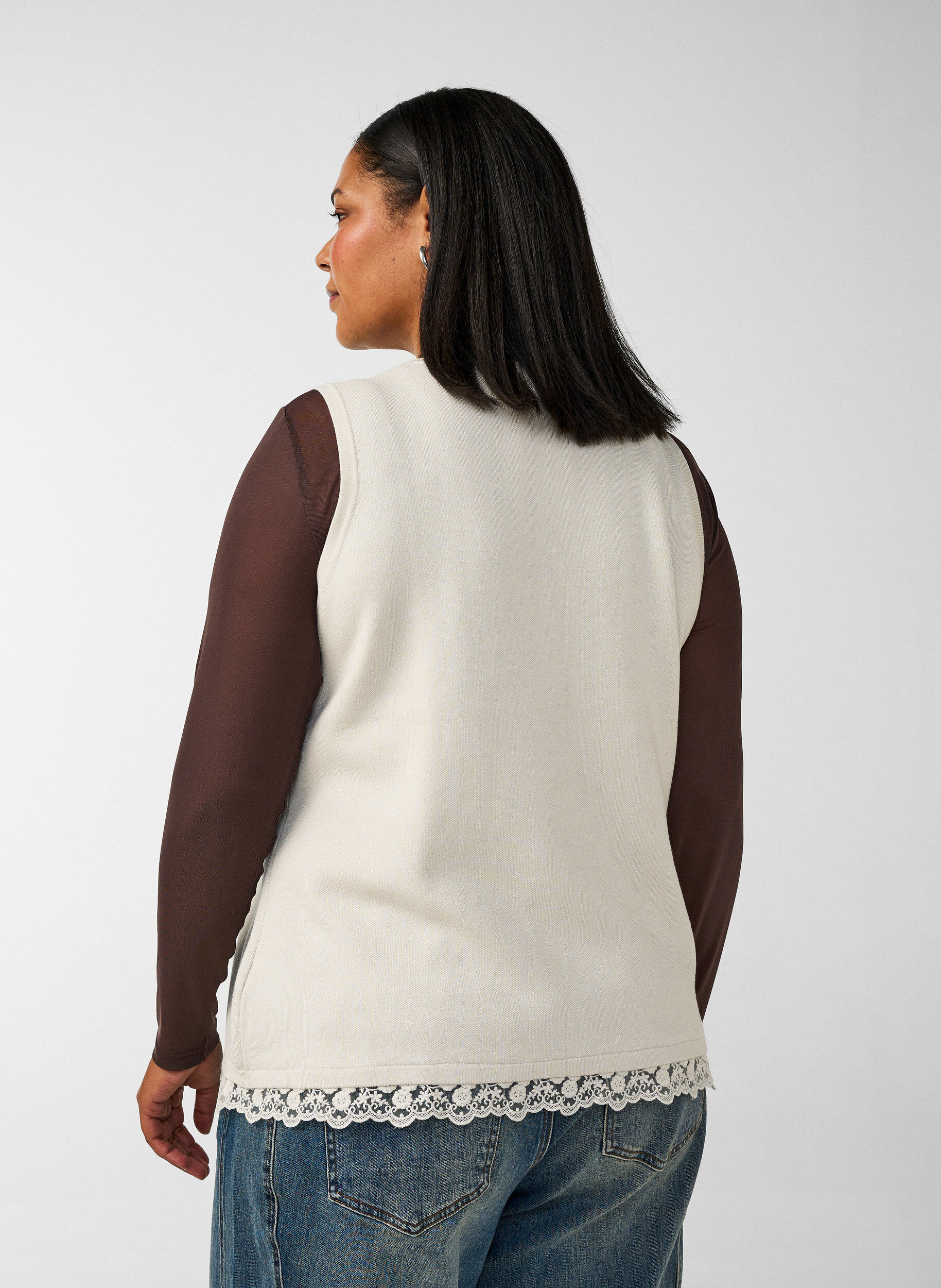 ZizziD&eacute;bardeur en maille avec bordure en dentelle, Vanille, Model image number 2