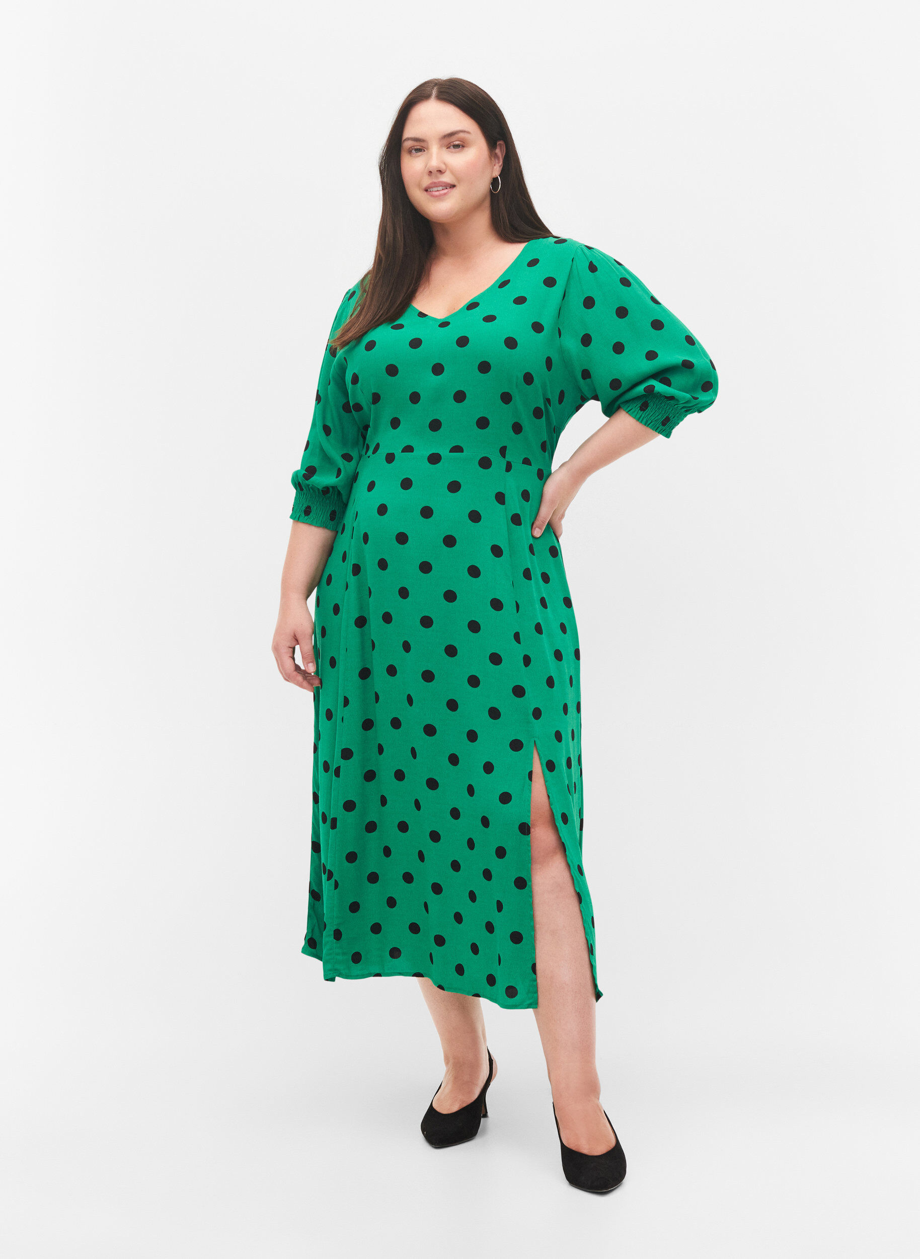 Zizzi Robe midi &agrave; pois en viscose, Jolly Green Dot AOP, Model image number 3
