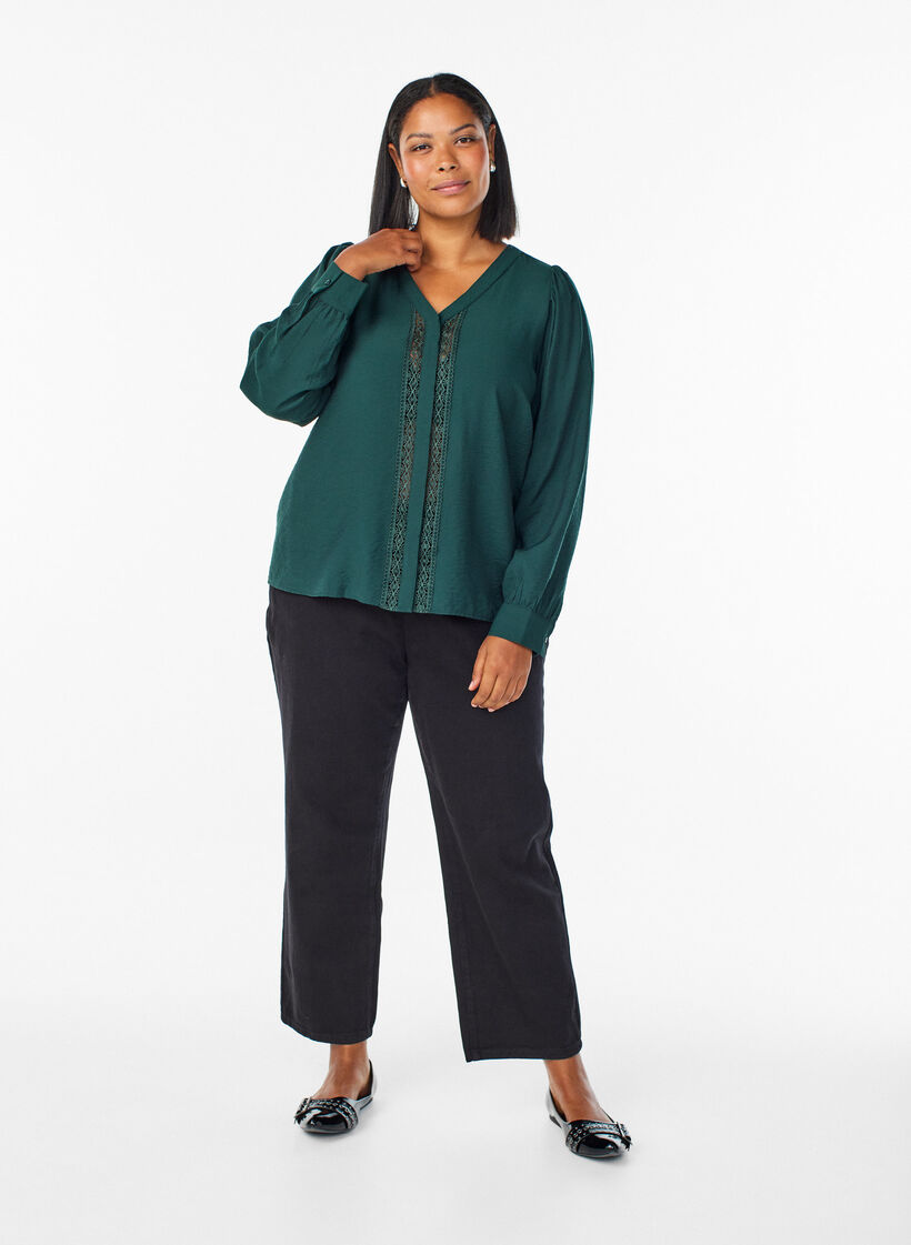 Blouse avec col en V et bandes brodées, Vert foncé, Model image number 1