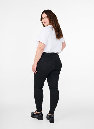 Jeans Amy taille haute, éclat de la couleur noire garanti, Black, Model image number 1