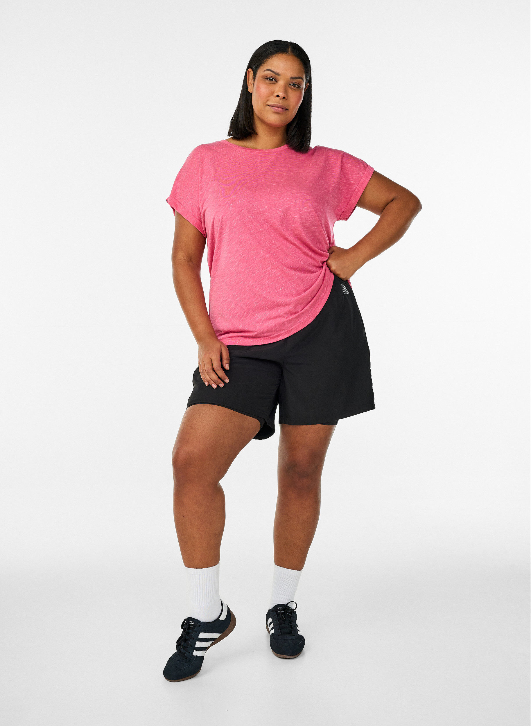 ZizziT-shirt d'entra&icirc;nement ample &agrave; manches courtes, Rose, Model image number 1