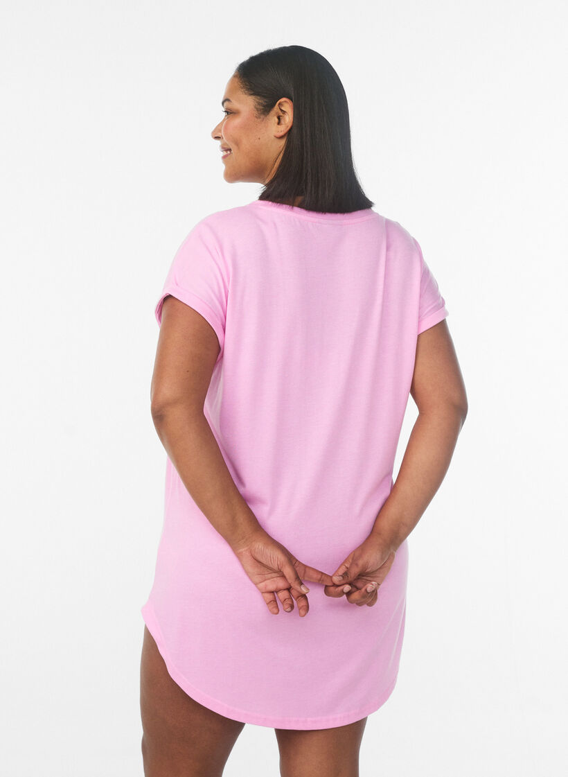 Chemise de nuit &agrave; manches courtes avec imprim&eacute; de texte, Rose, Model image number 2