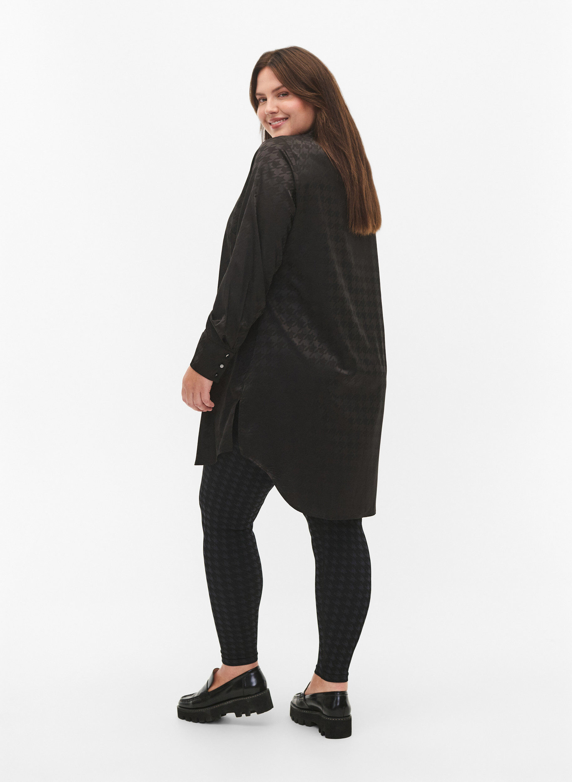 Zizzi Leggings sans coutures &agrave; motif pied-de-poule, Black w. Dark Grey, Model image number 1