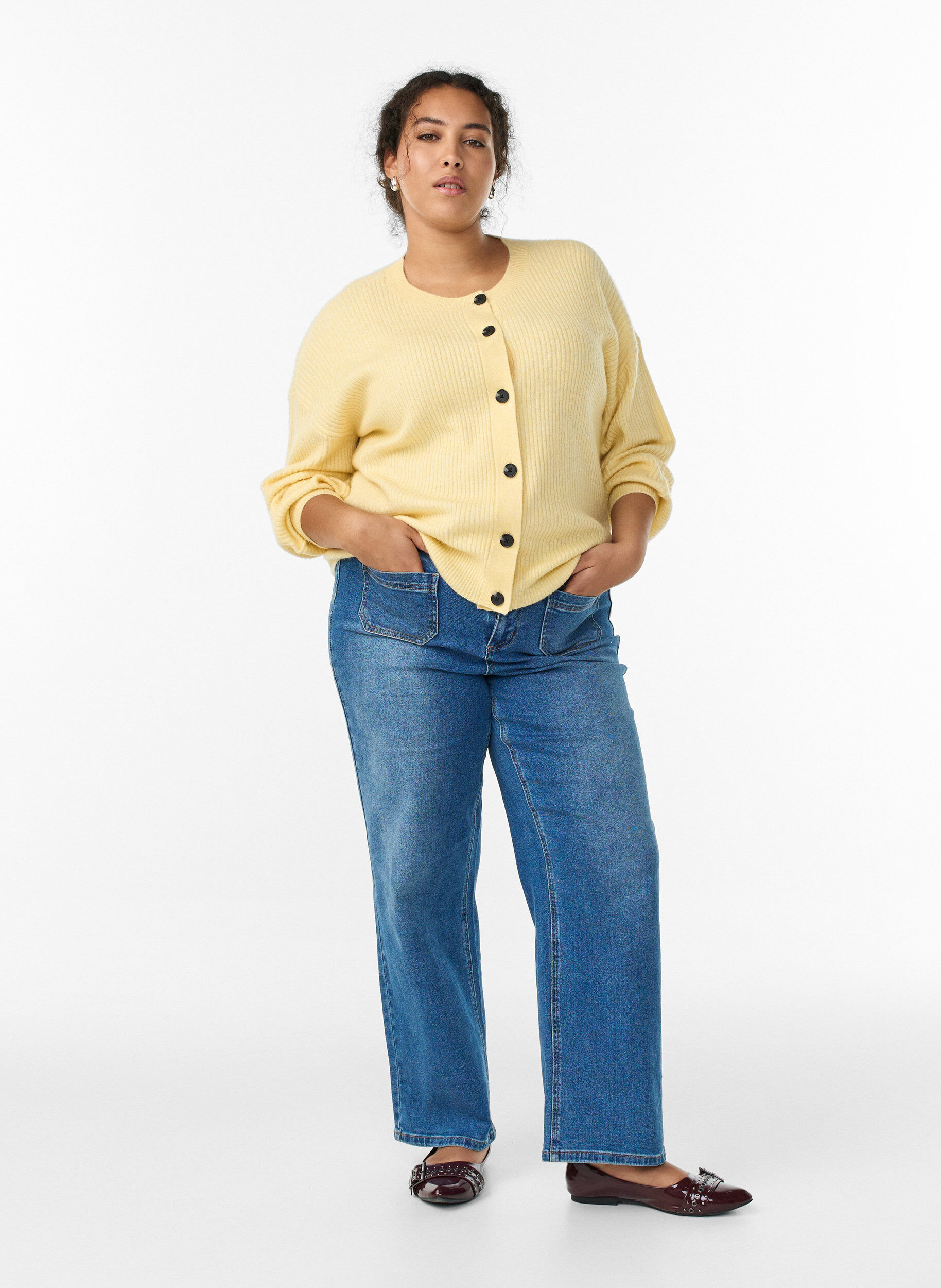 Zizzi Cardigan en tricot c&ocirc;tel&eacute; avec boutons, Jaune clair, Model image number 1