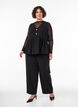 Blouse p&eacute;plum sans manches avec boutons d&eacute;coratifs, Noir, Model image number 1