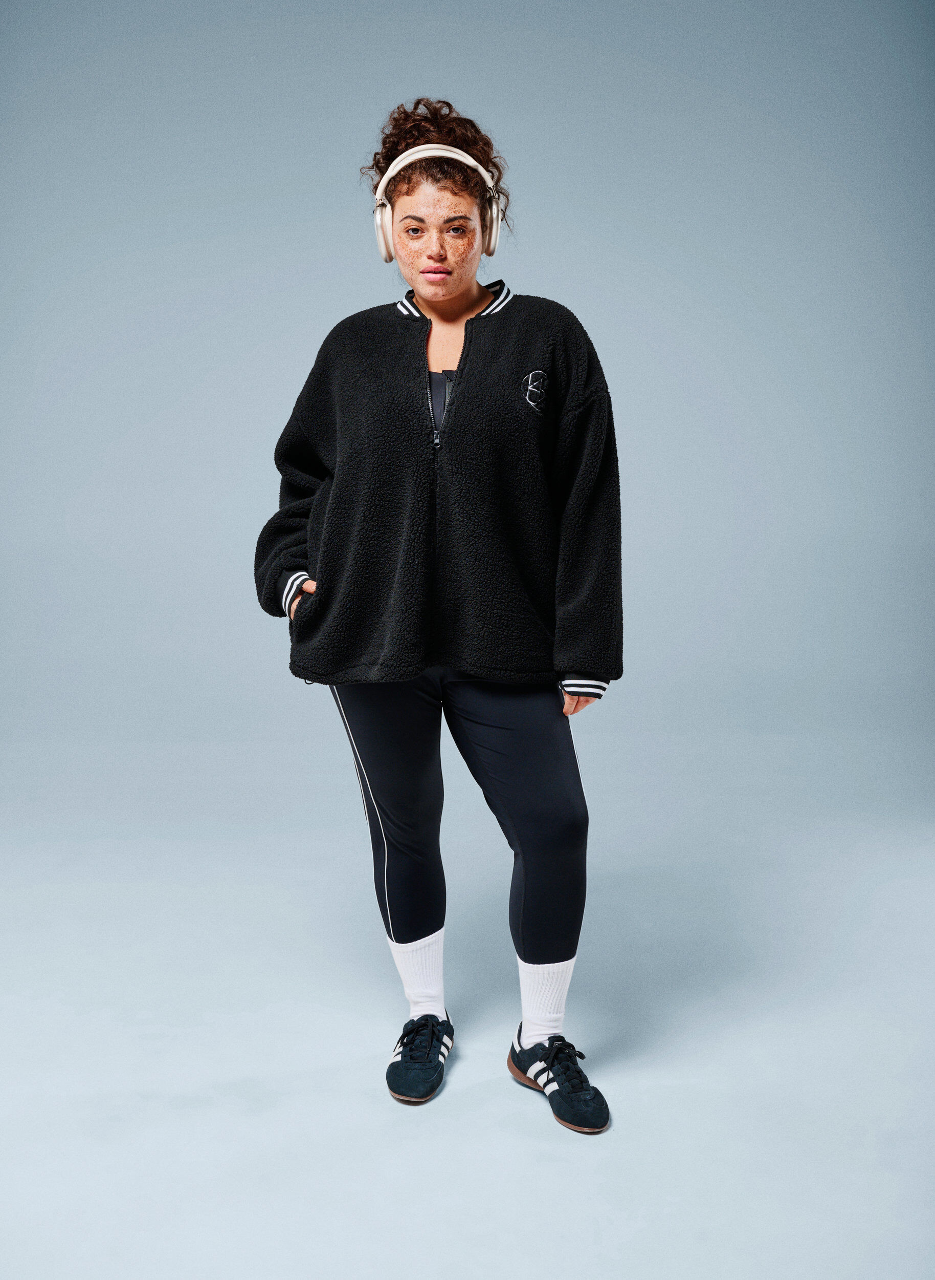 Veste teddy avec d&eacute;tails ray&eacute;s