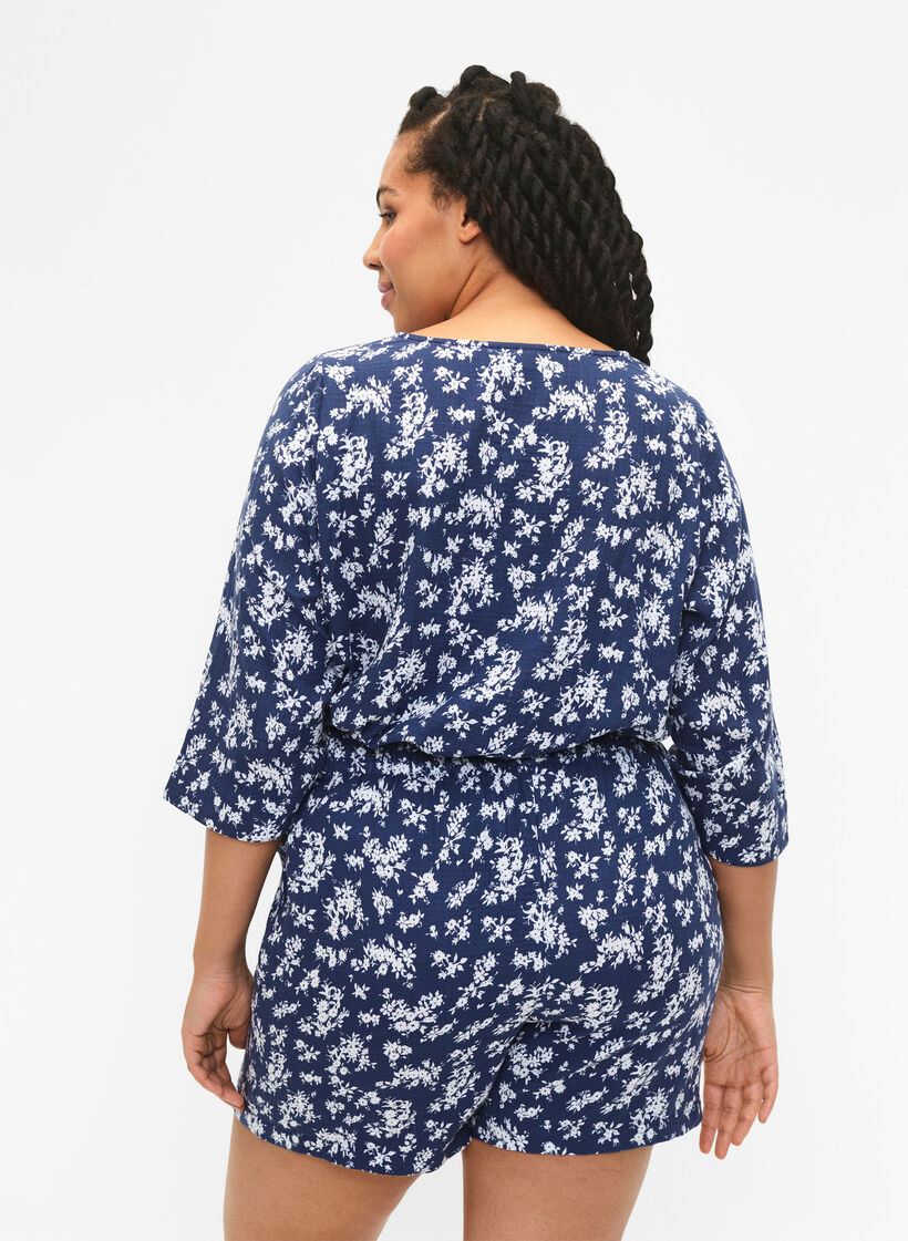 Short de nuit en coton fleuri, V. Indigo Flower AOP, Model image number 1