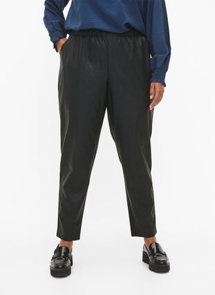 Pantalon en imitation cuir avec des poches, Black, Model image number 2