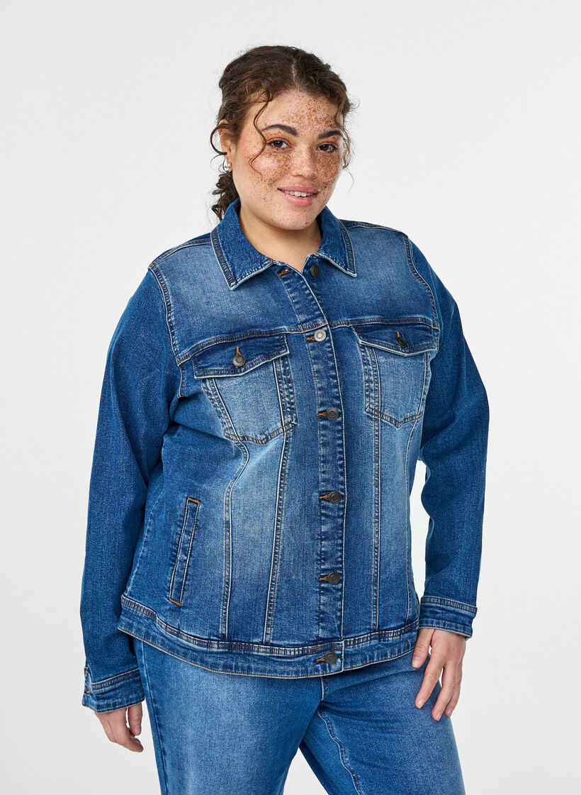 Veste en jean avec une coupe classique, Bleu, Model image number 0