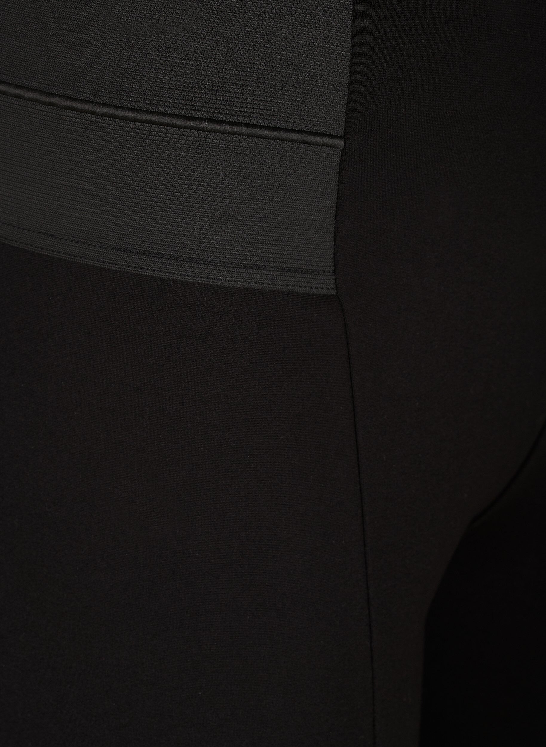 Zizzi Legging avec large &eacute;lastique &agrave; la taille, Noir, Packshot image number 2