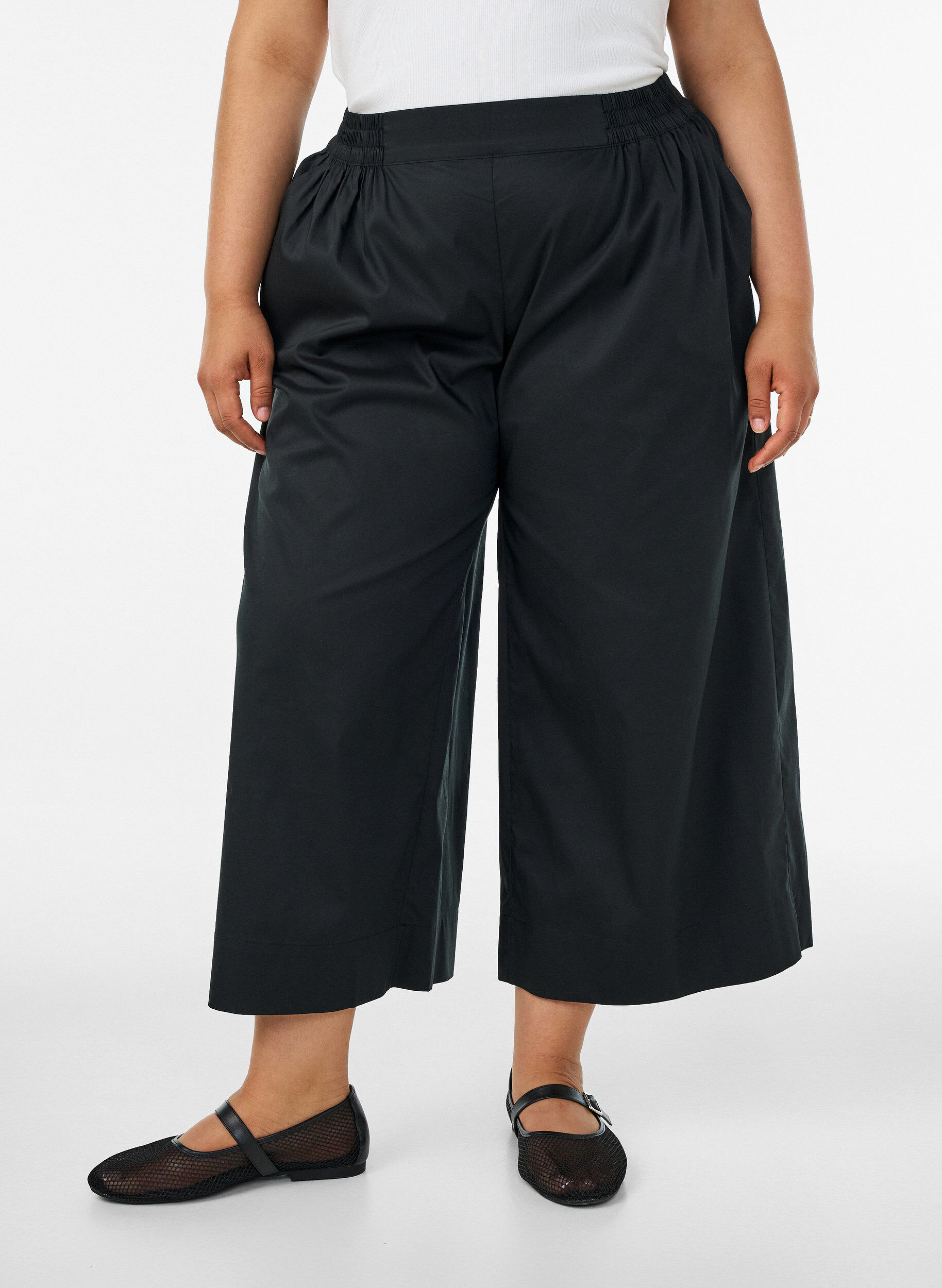 ZizziJupe-culotte avec ceinture &eacute;lastique et jambes amples, Noir, Model image number 2