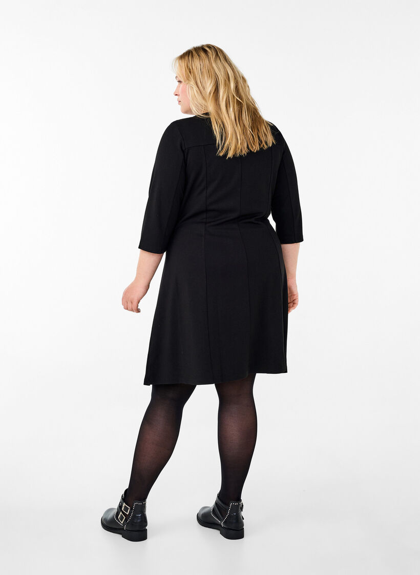 Robe &eacute;vas&eacute;e manches 3/4, Noir, Model image number 2