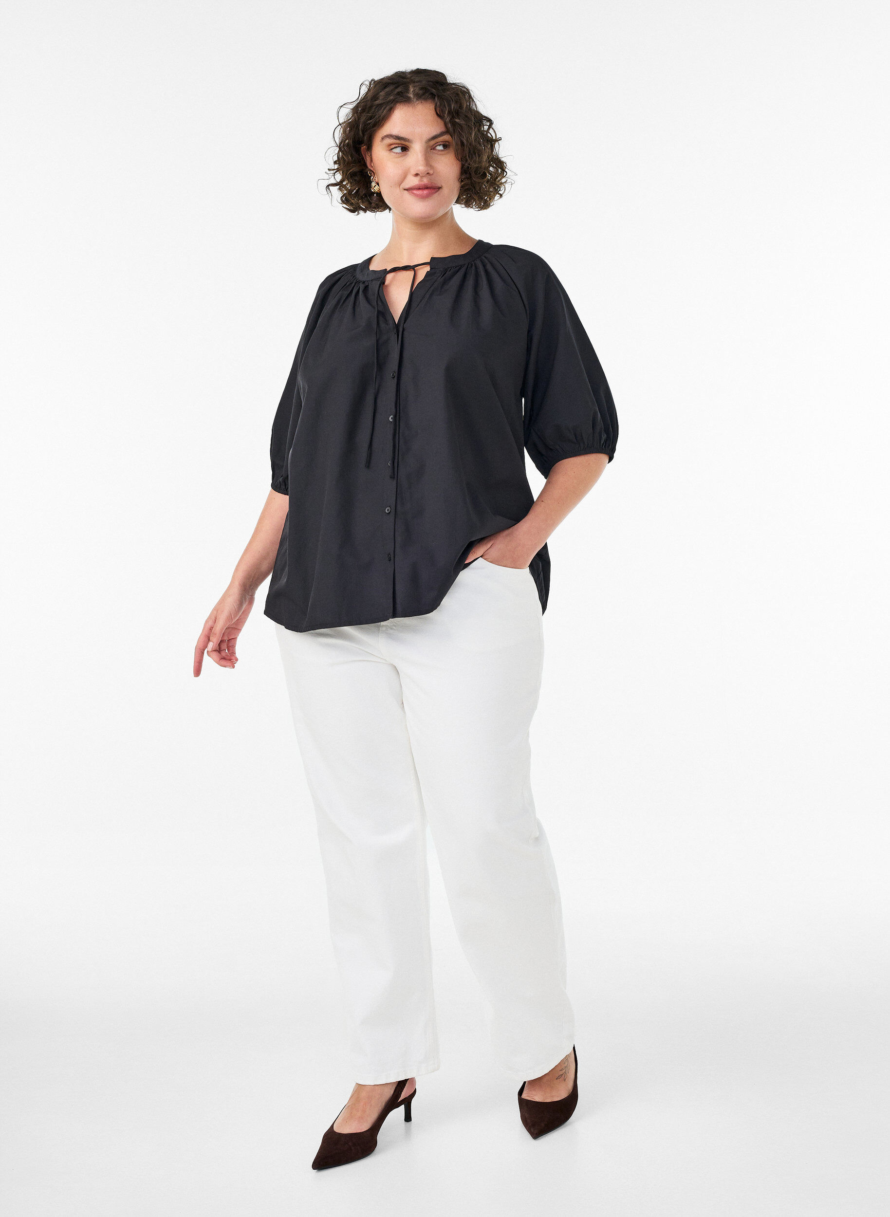 ZizziChemisier avec fermeture boutonn&eacute;e et ceinture &agrave; nouer, Noir, Model image number 1