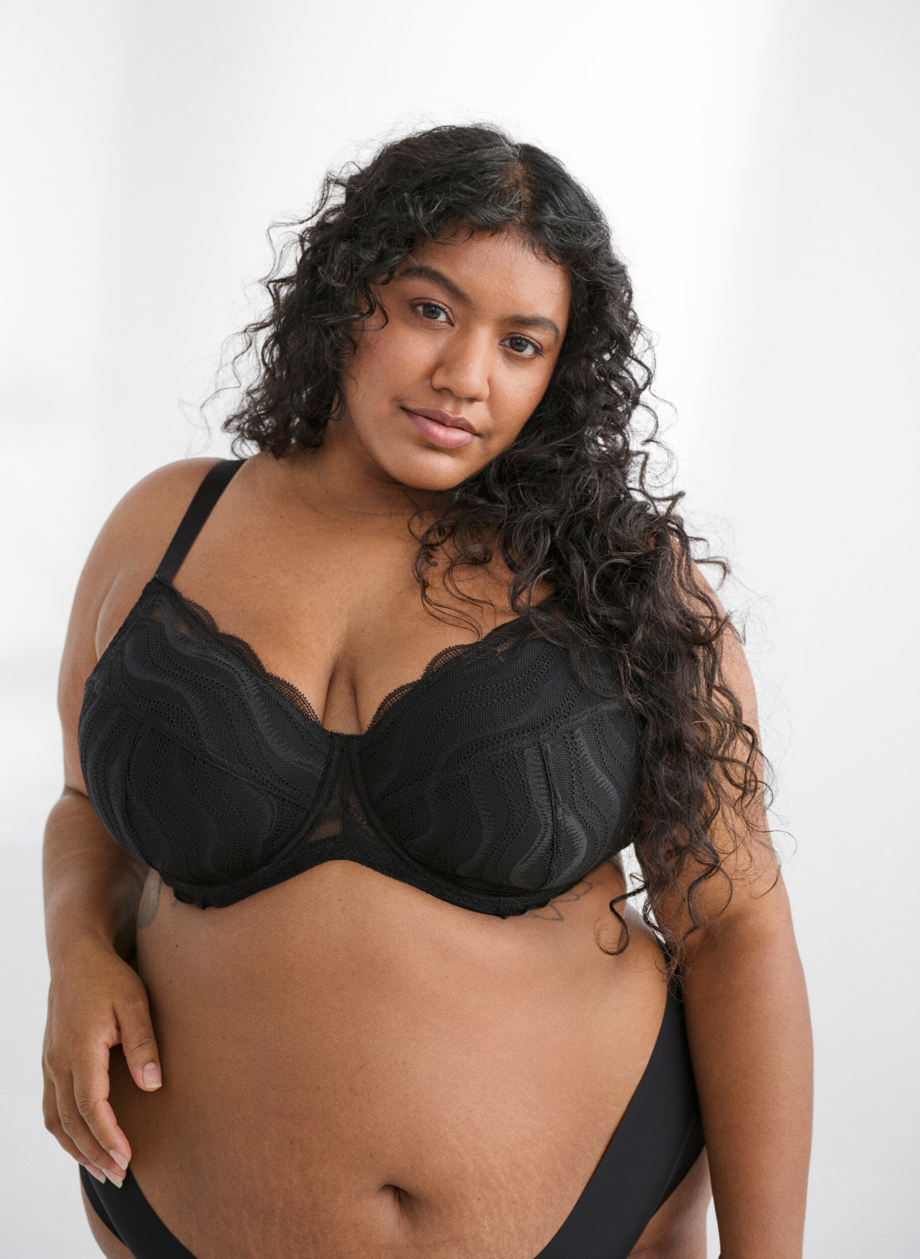 Zizzi Soutien-gorge rembourr&eacute; en dentelle, Noir, Image image number 0