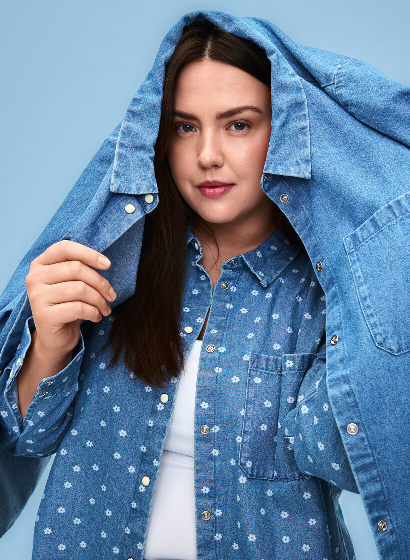 Chemise en jean florale avec une poche de poitrine, Light Blue w.Flowers, Image image number 0
