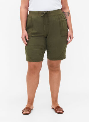 Short en coton ample avec poches, Ivy Green, Model image number 3