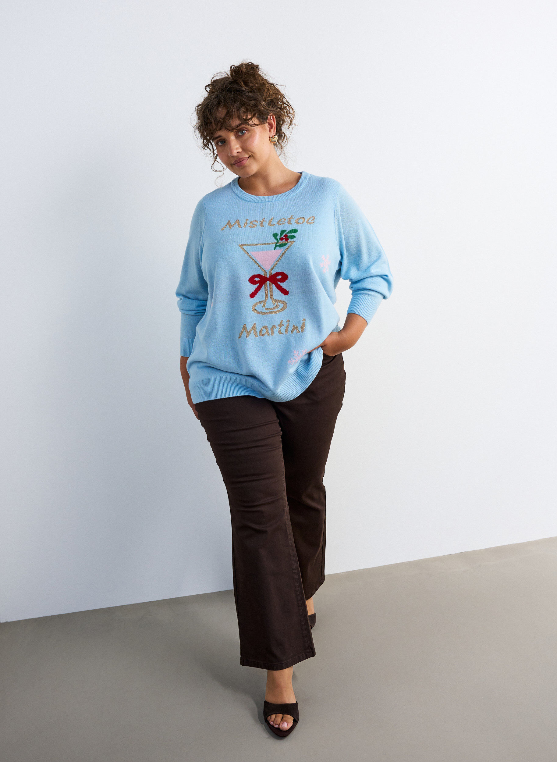 ZizziBlouse en maille avec motif de No&euml;l, Bleu Clair, Model image number 1