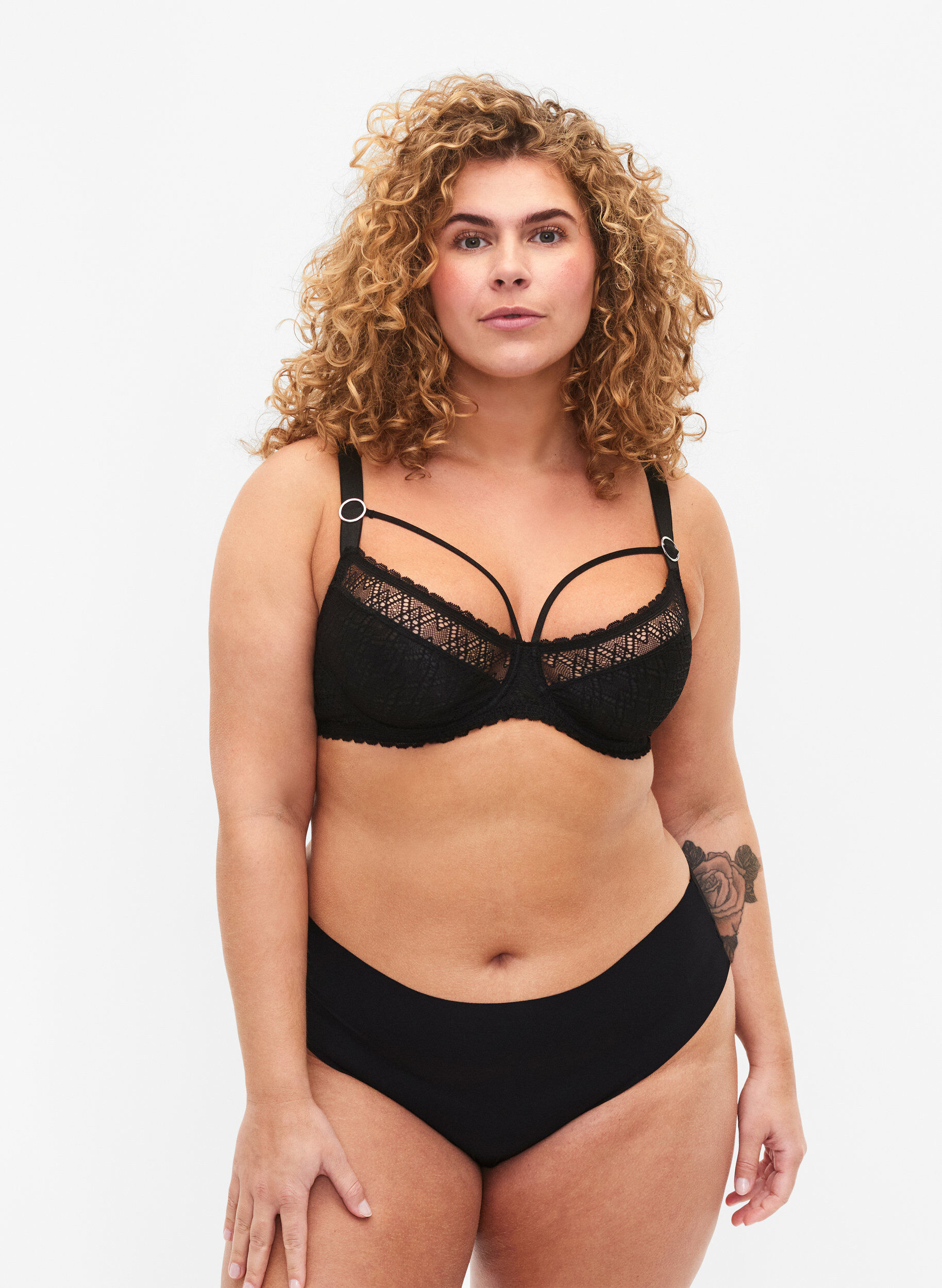 Zizzi Balconnet en dentelle avec d&eacute;tail string, Noir, Model image number 1