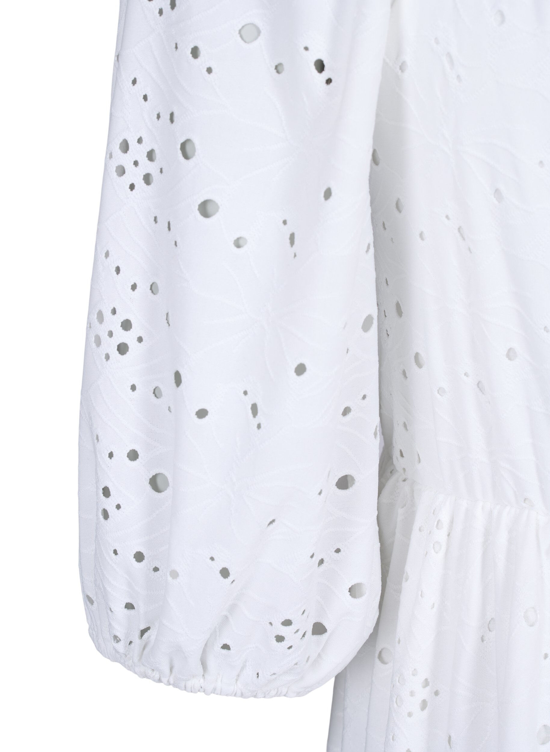 Zizzi Robe longue avec un motif en dentelle et une encolure carr&eacute;e, Blanc, Packshot image number 3