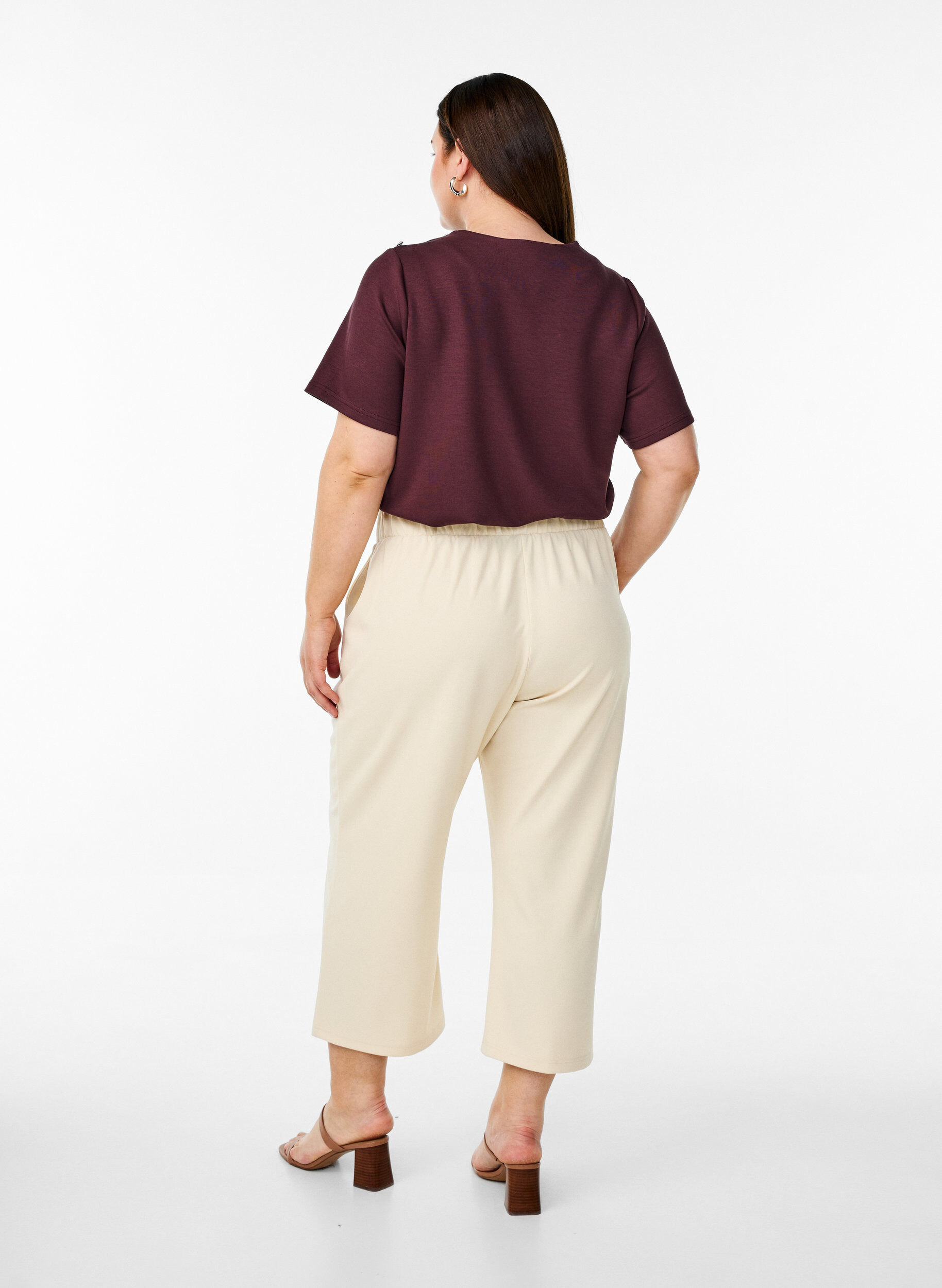 Zizzi Pantalon 7/8 &agrave; coupe ample, Beige, Model image number 1