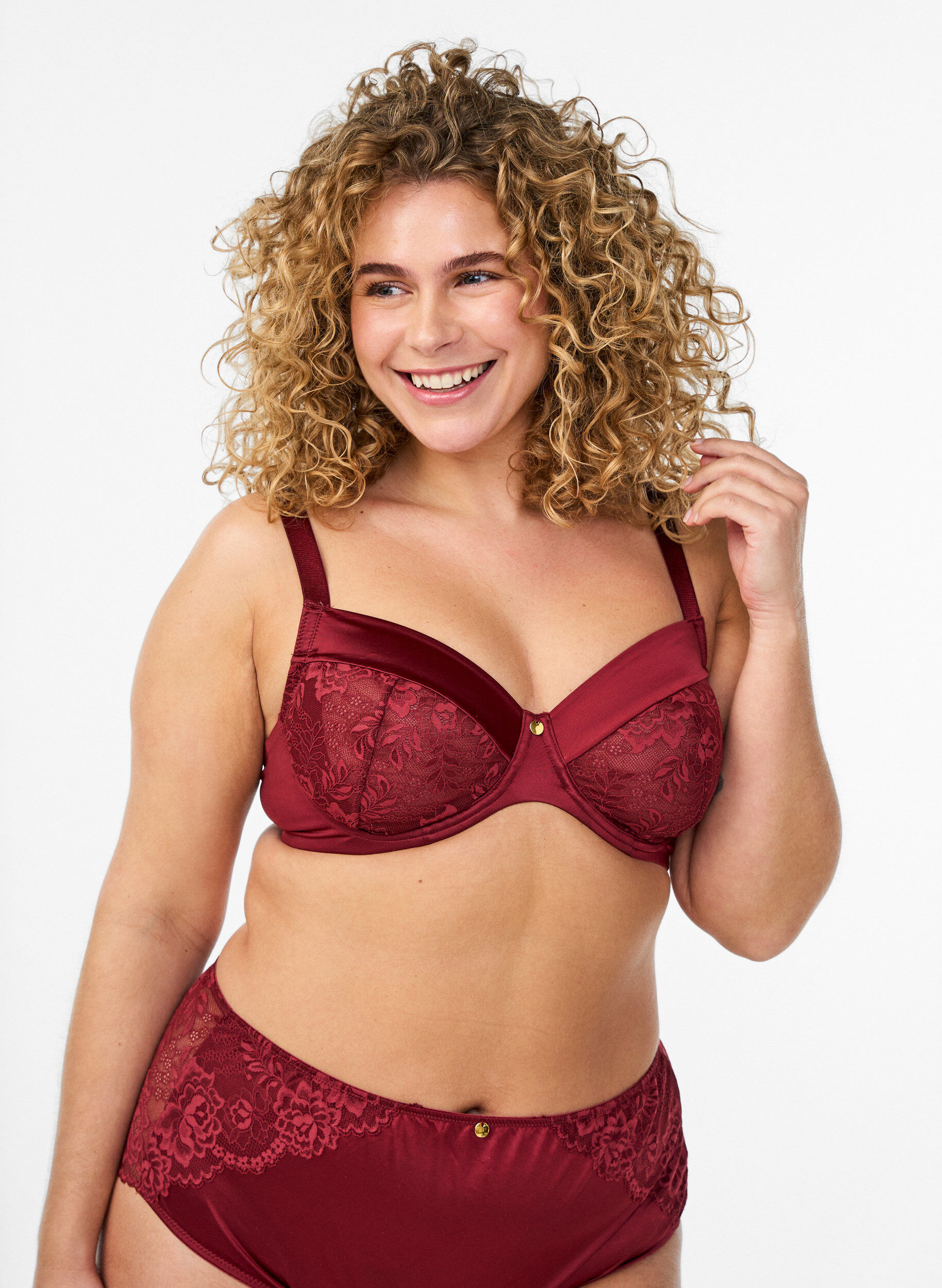 ZizziSoutien-gorge embo&icirc;tant en microfibre brillante, Bordeaux fonc&eacute;, Model image number 0