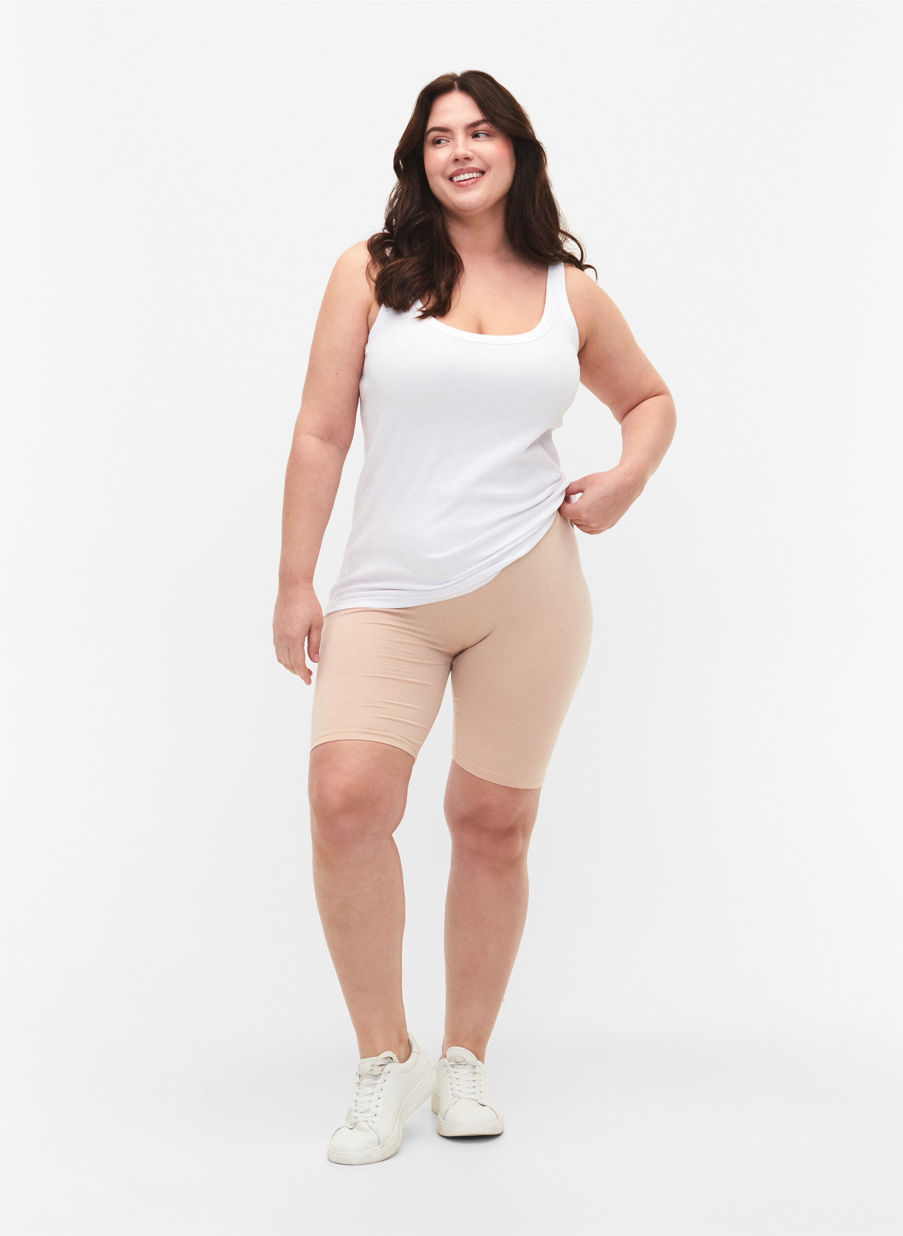 ZizziShort cycliste de base de couleur unie, Beige, Model image number 1