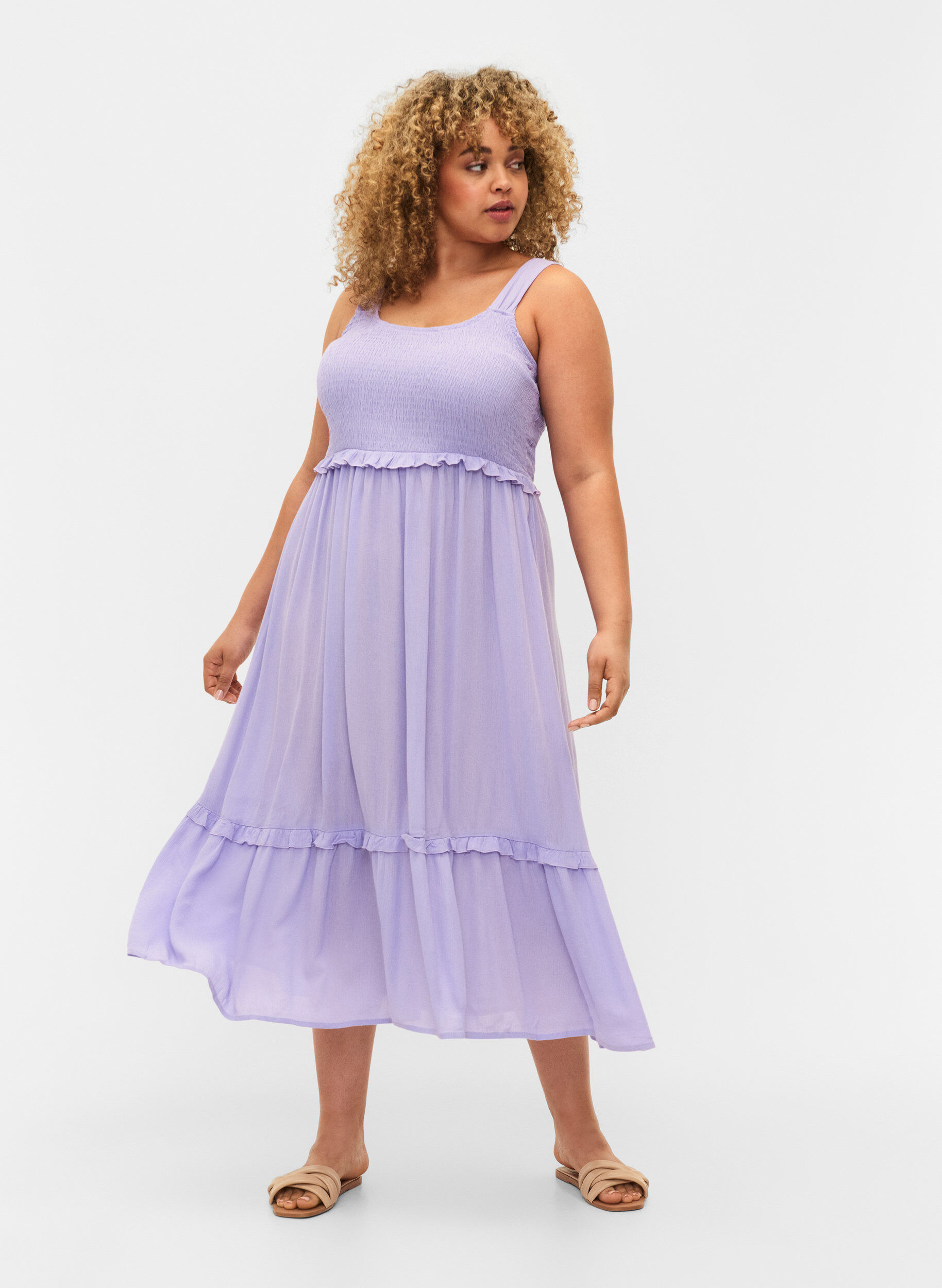 Zizzi Robe midi en viscose avec smock, Lavender, Model image number 0