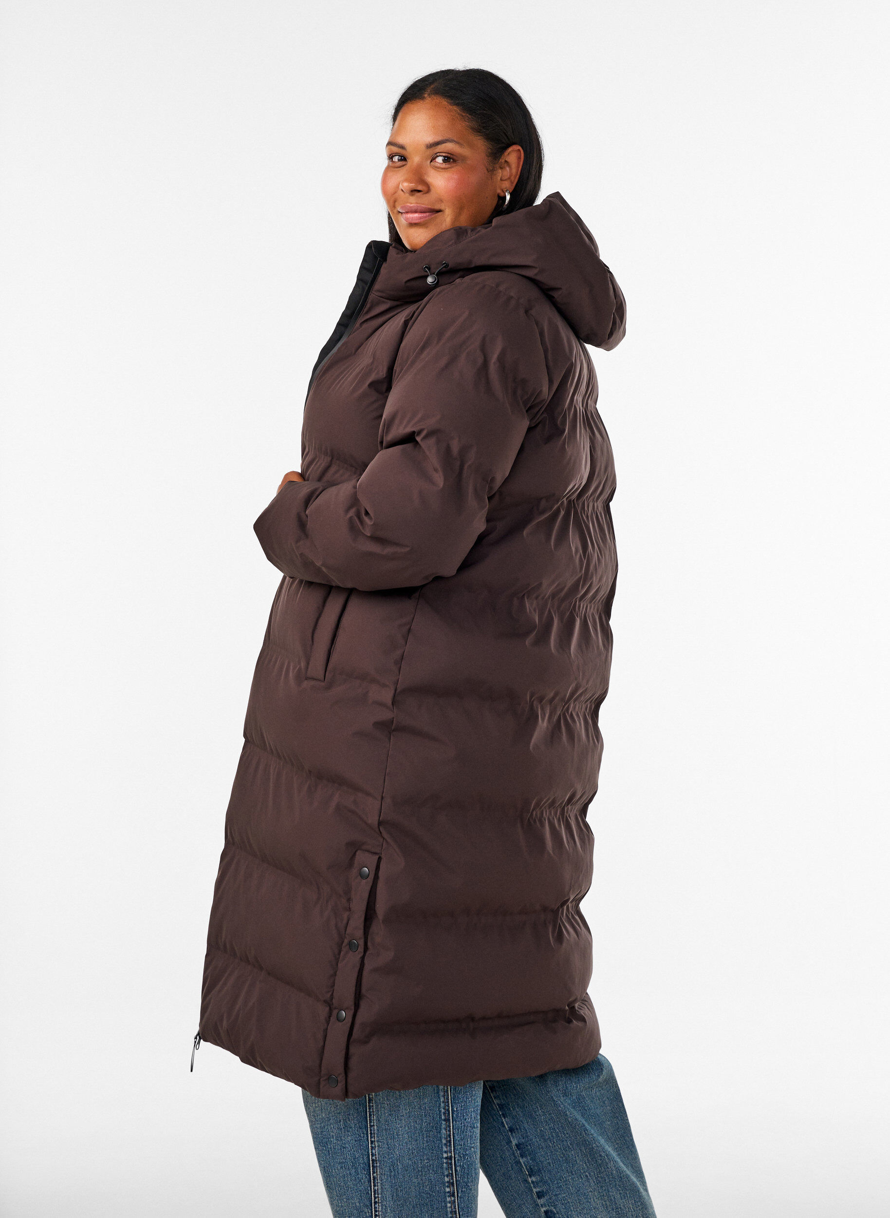 ZizziManteau d'hiver long et matelass&eacute; avec capuche, Marron, Model image number 2