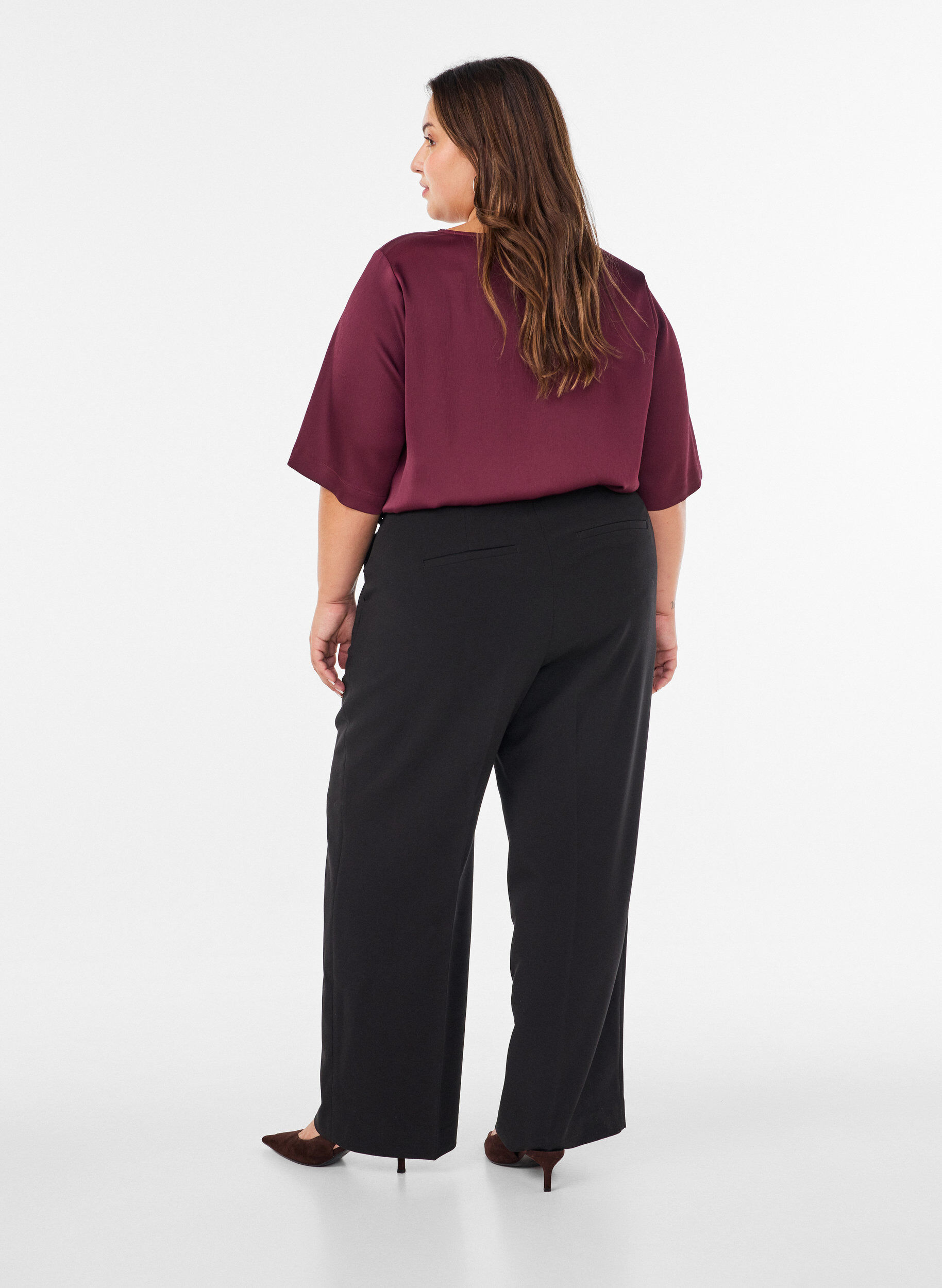 ZizziBlouse en satin &agrave; manches au coude, Bordeaux, Model image number 2