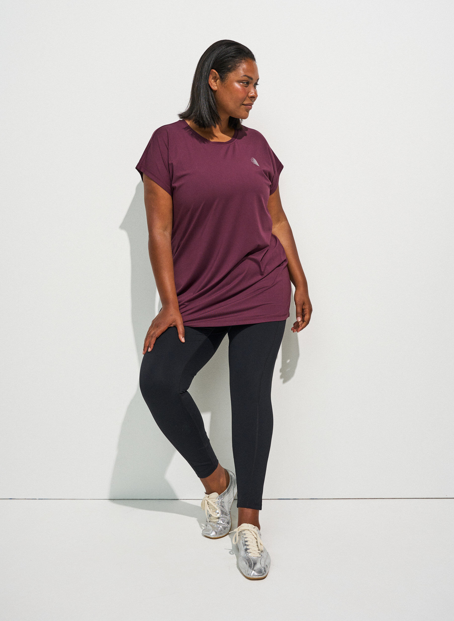 ZizziT-shirt long de sport, Bordeaux, Model image number 1