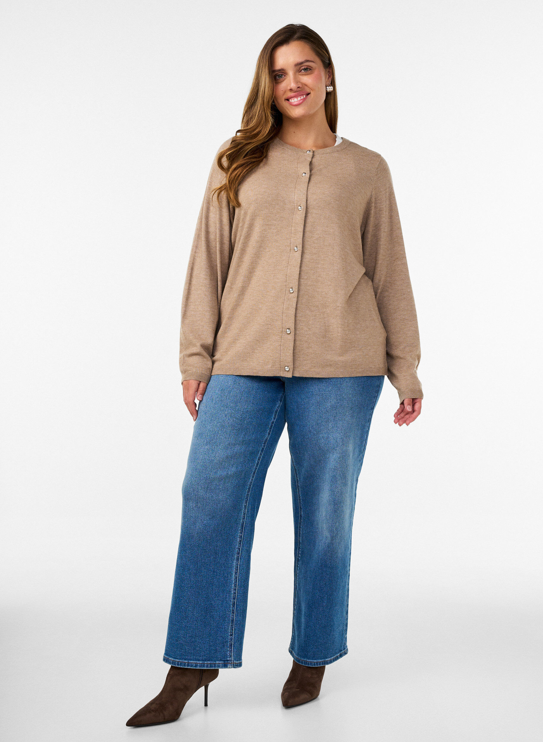 ZizziCardigan avec des boutons ronds, Beige, Model image number 1