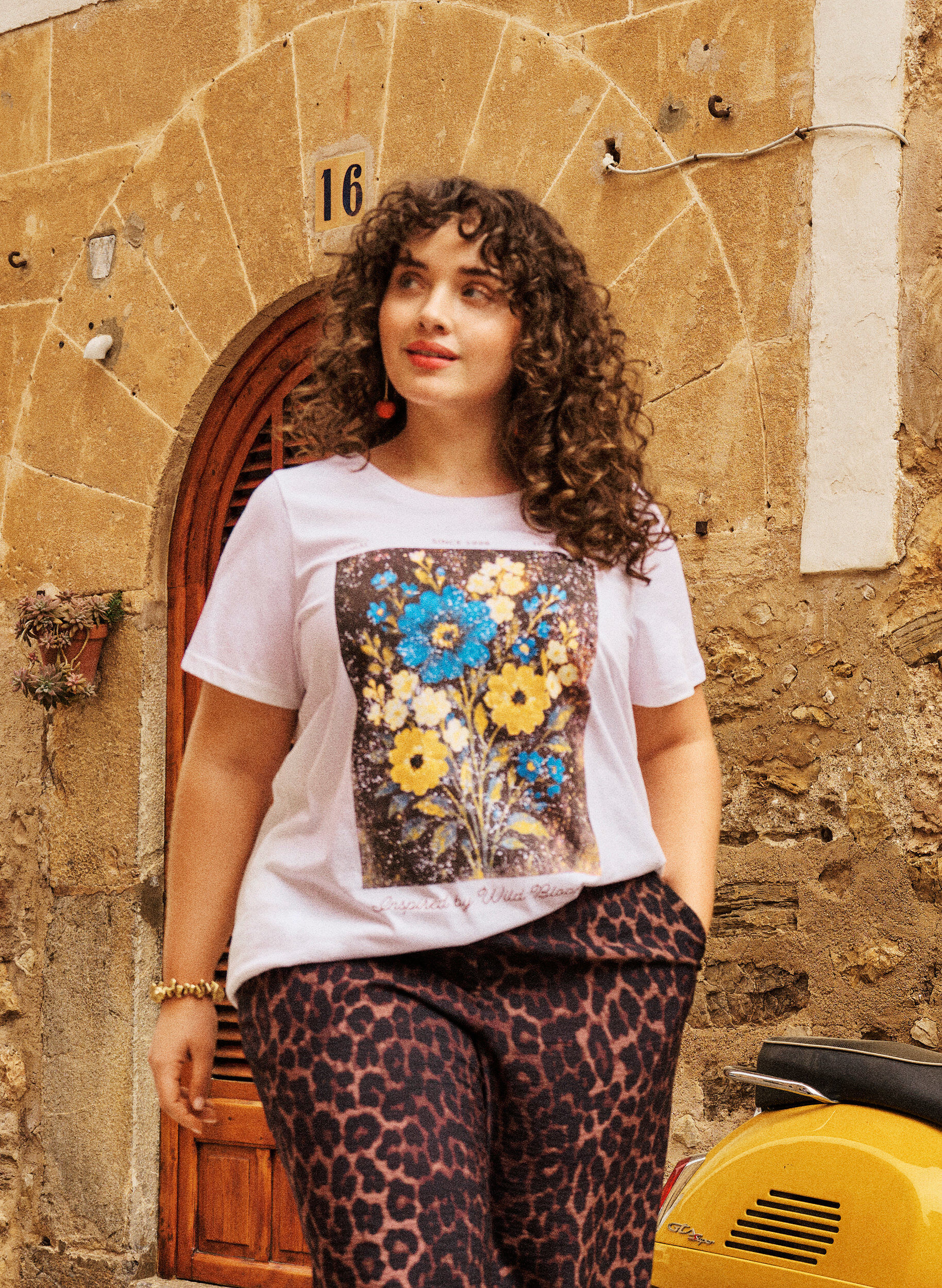 T-shirt en coton avec imprim&eacute; devant