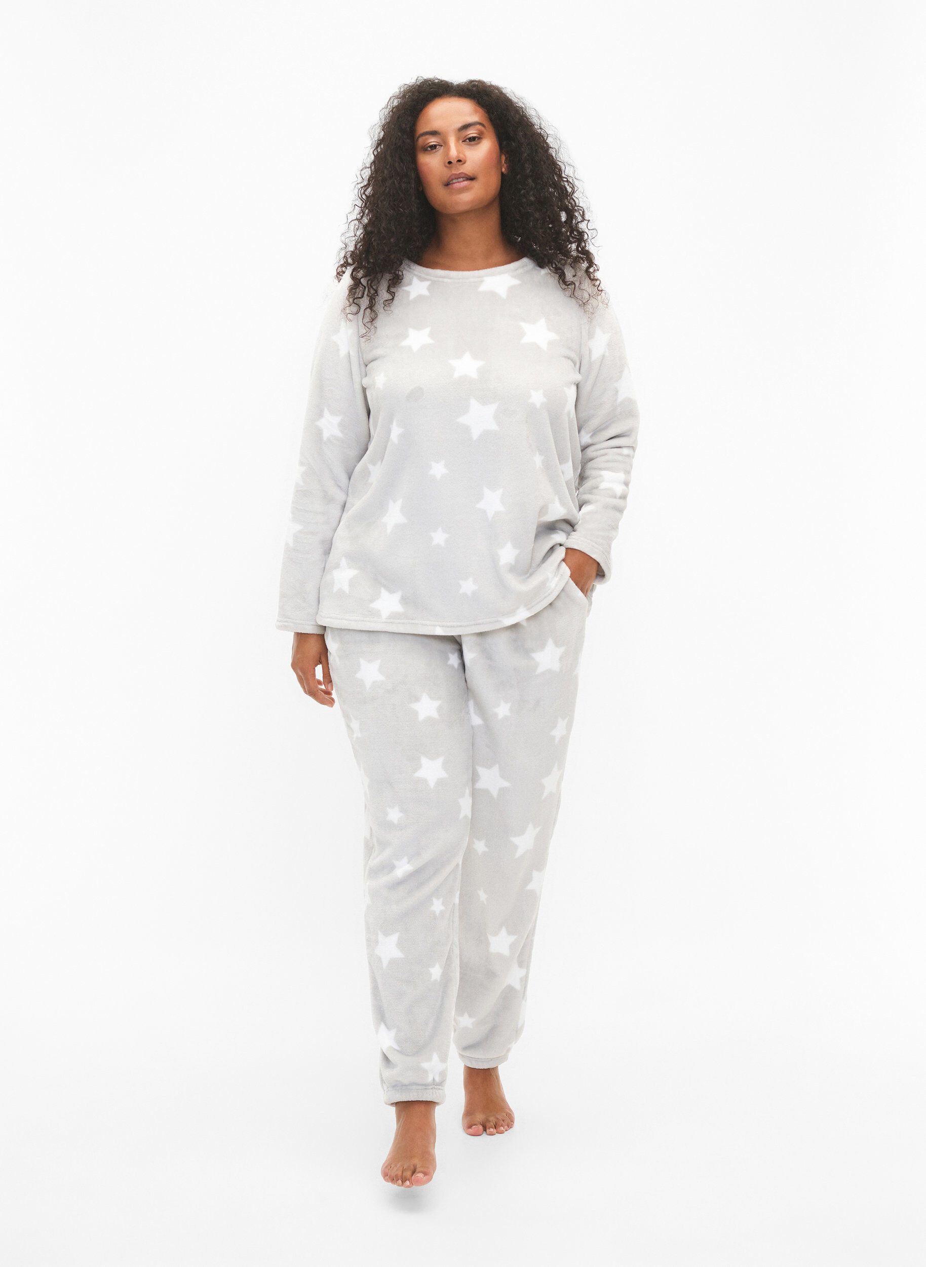 Zizzi Blouse &agrave; manches longues avec des &eacute;toiles, Grey Star, Model image number 2