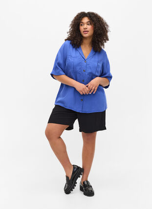 Chemise à manches courtes avec poches poitrine, Dazzling Blue, Model image number 2