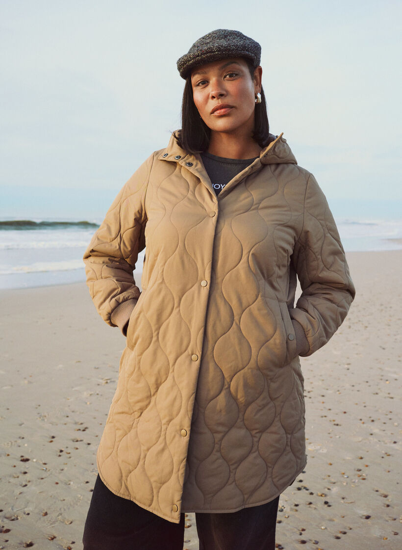Veste matelass&eacute;e mi-longue avec capuche, Marron, Image image number 0