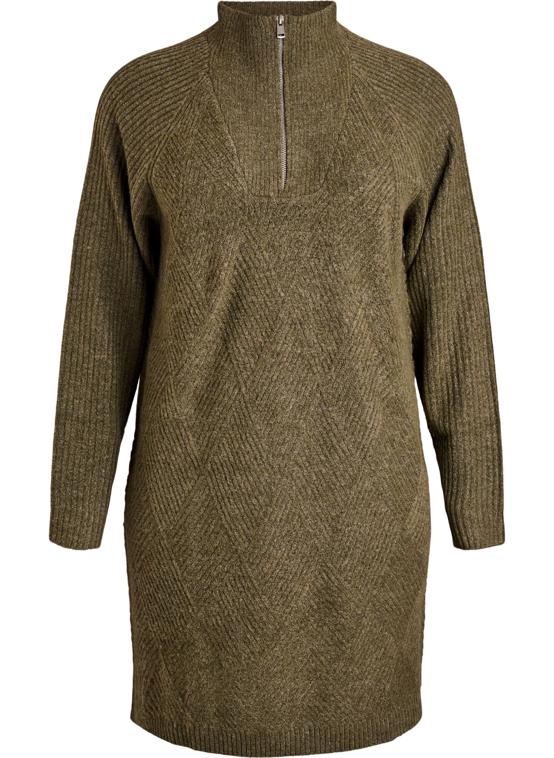 Robe mi-longue en maille avec col montant