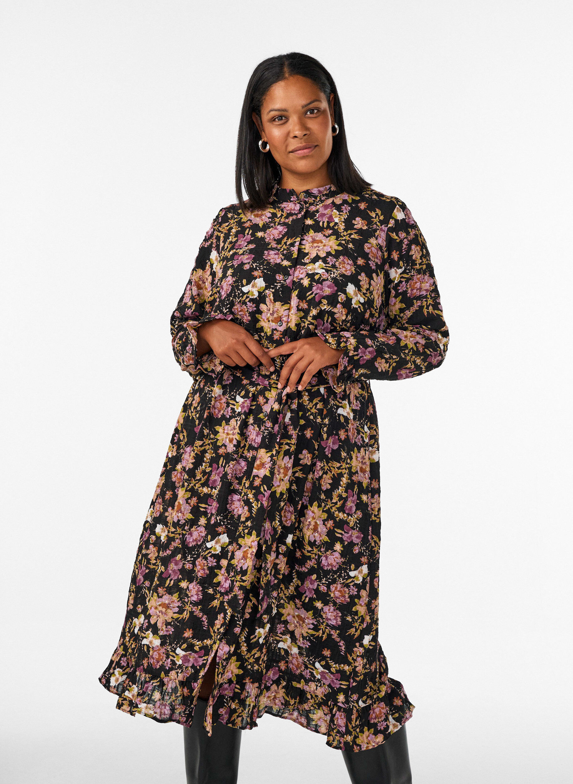 ZizziRobe midi &agrave; imprim&eacute; floral avec ceinture amovible &agrave; nouer, Noir, Model image number 0