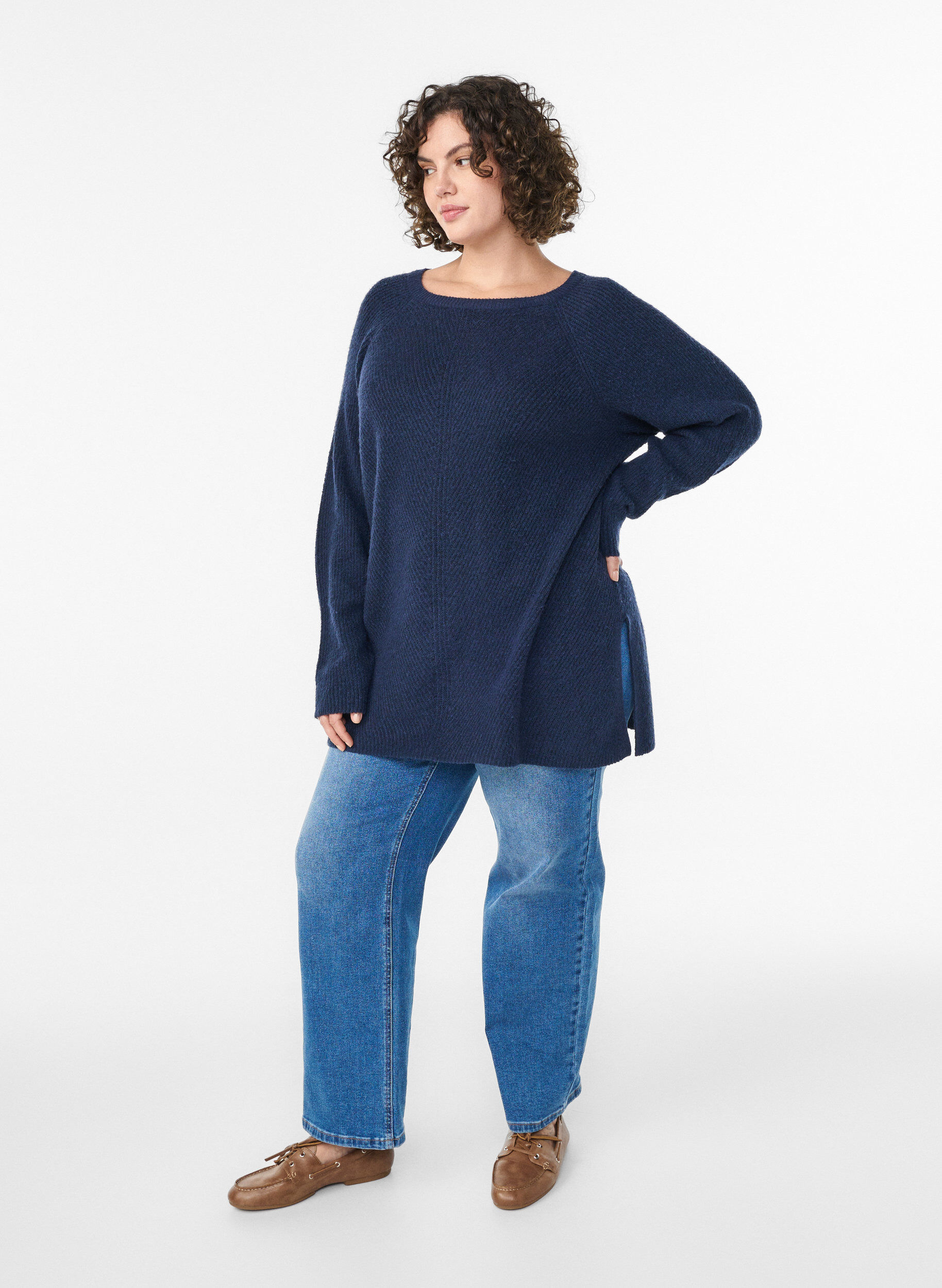 ZizziPull en maille &agrave; motif diagonal et manches raglan, Bleu, Model image number 1