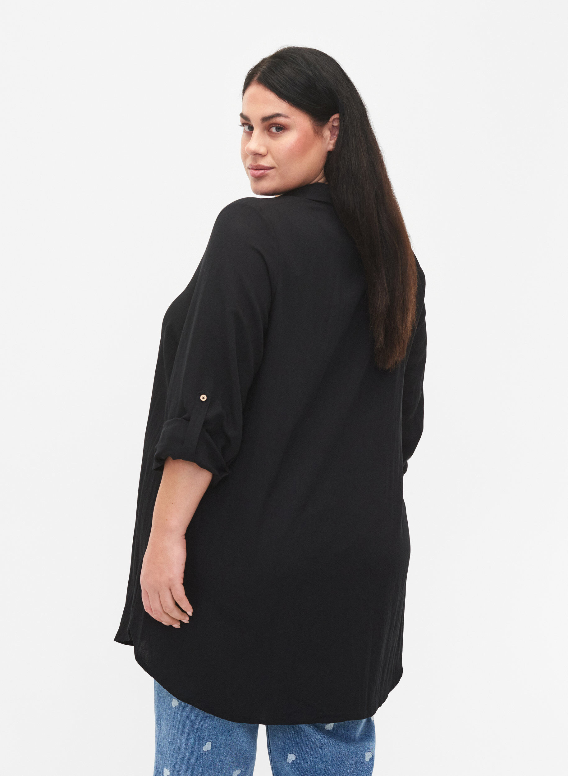 Zizzi Chemise longue en viscose unie, Black, Model image number 1